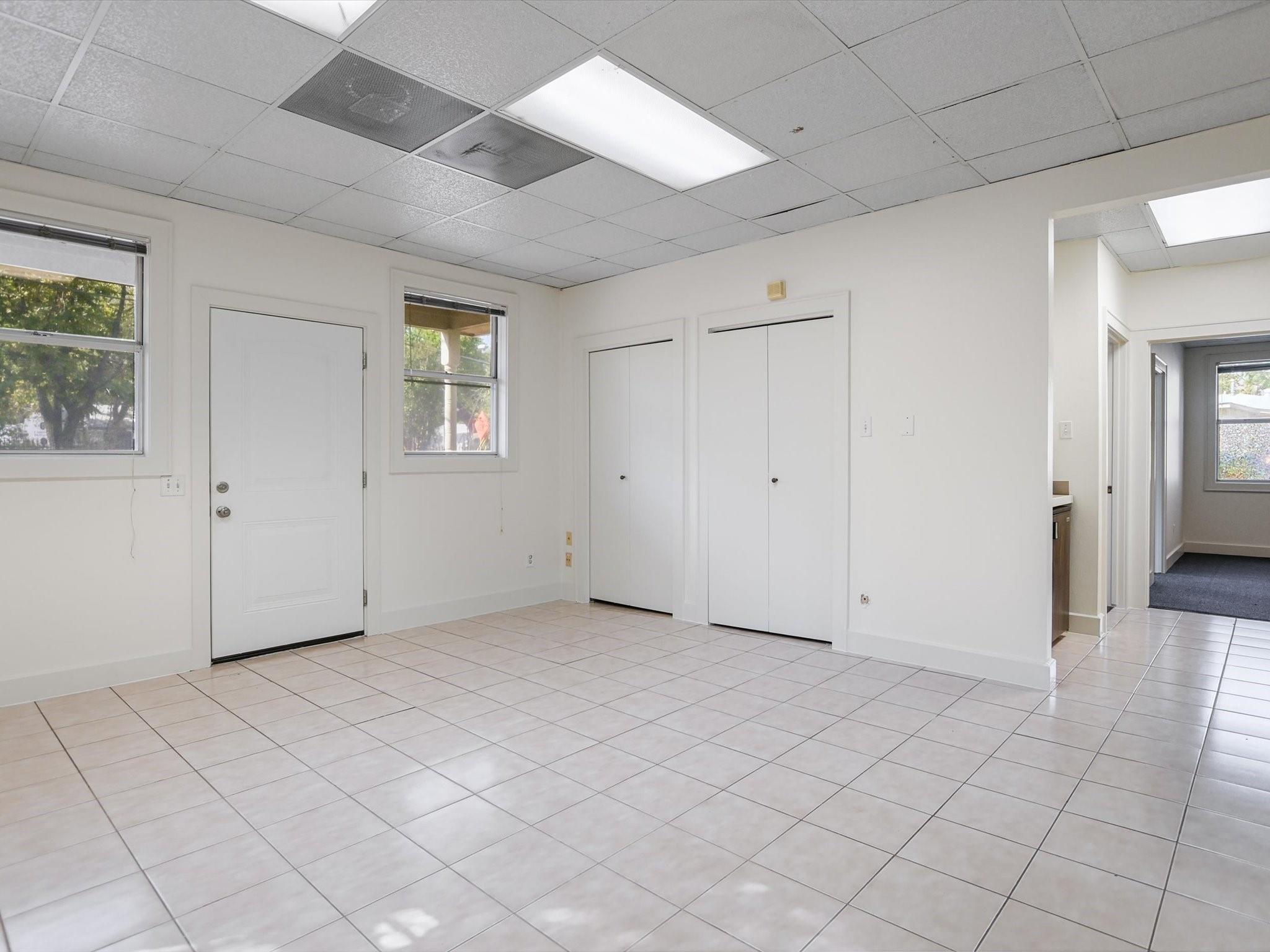 608 W Oltorf St Property Photo 5