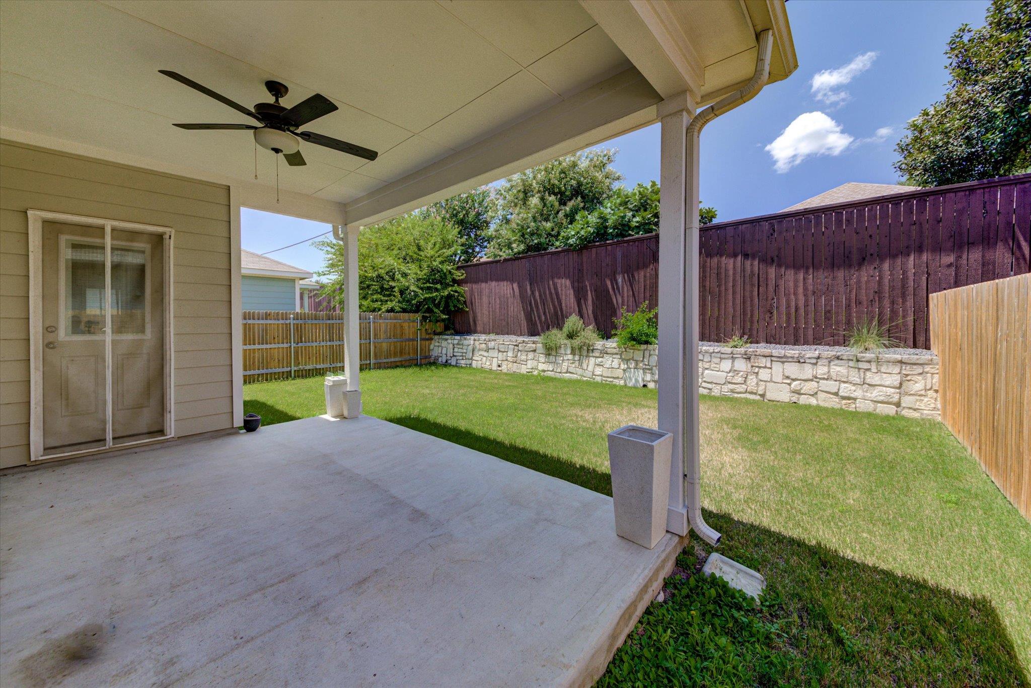 15610 Ellinger Dr Property Photo 39