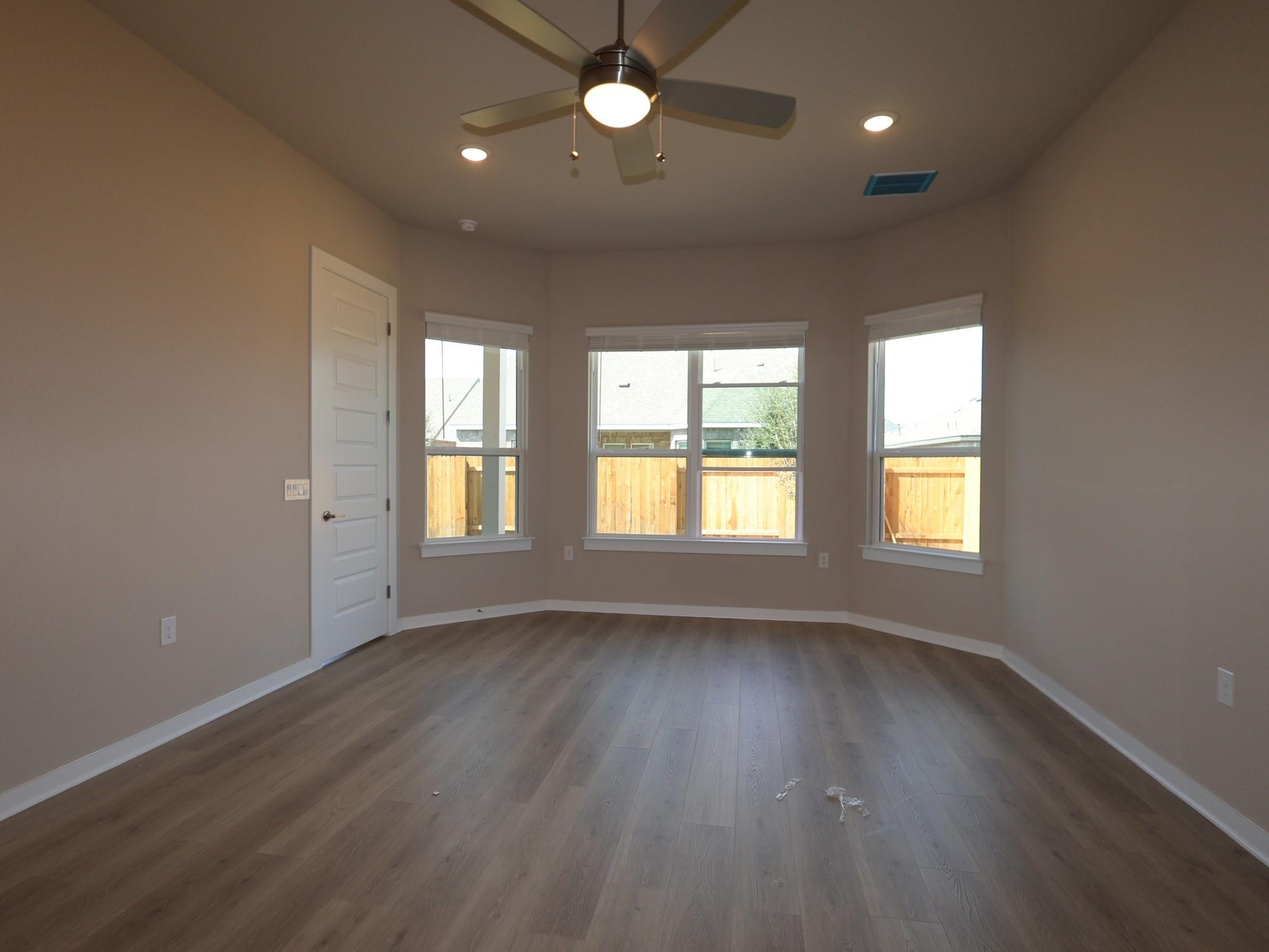 326 Callahan Loop Property Photo 12