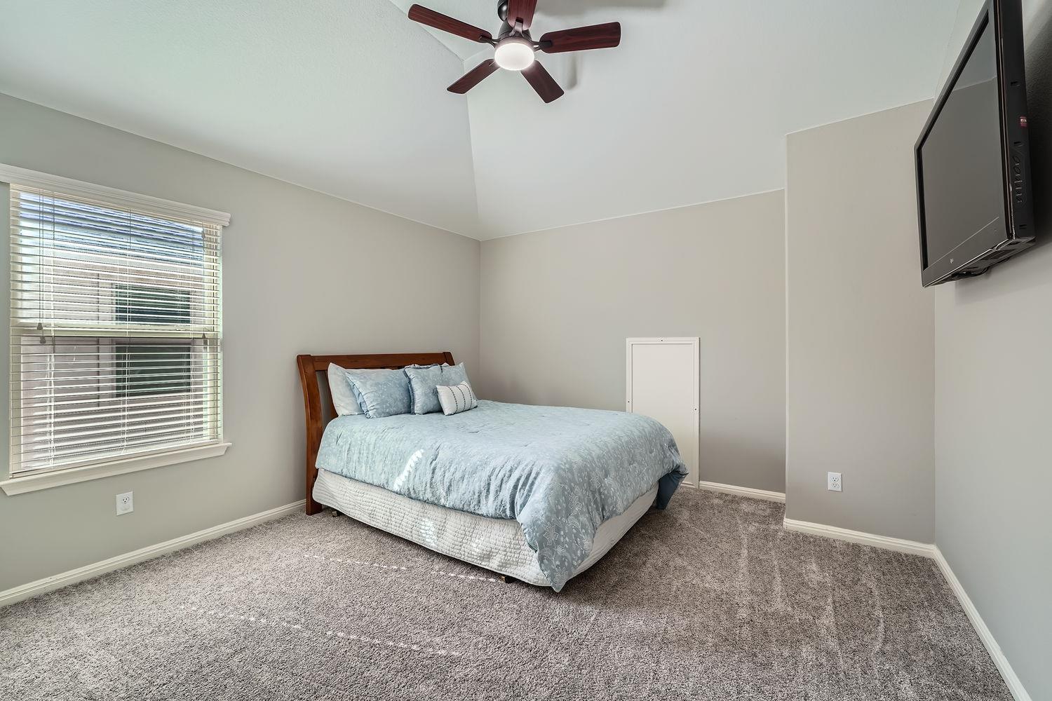 657 Purtis Creek Ln Property Photo 23