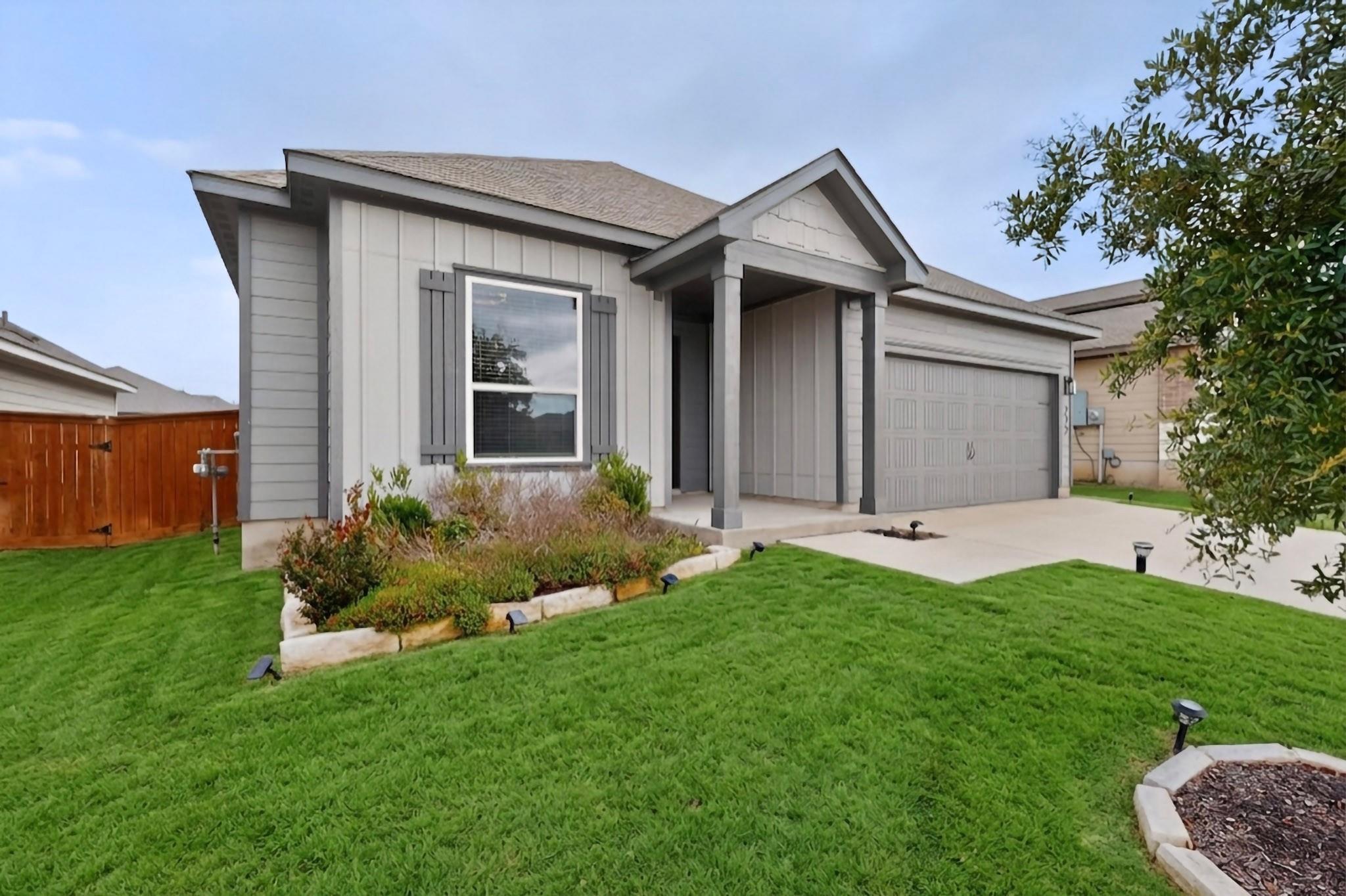 212 Lt John Decker Dr Property Photo 2