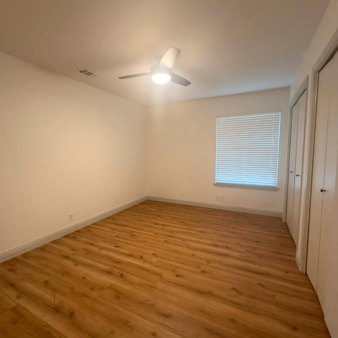 504 Splitrock None Property Photo 3