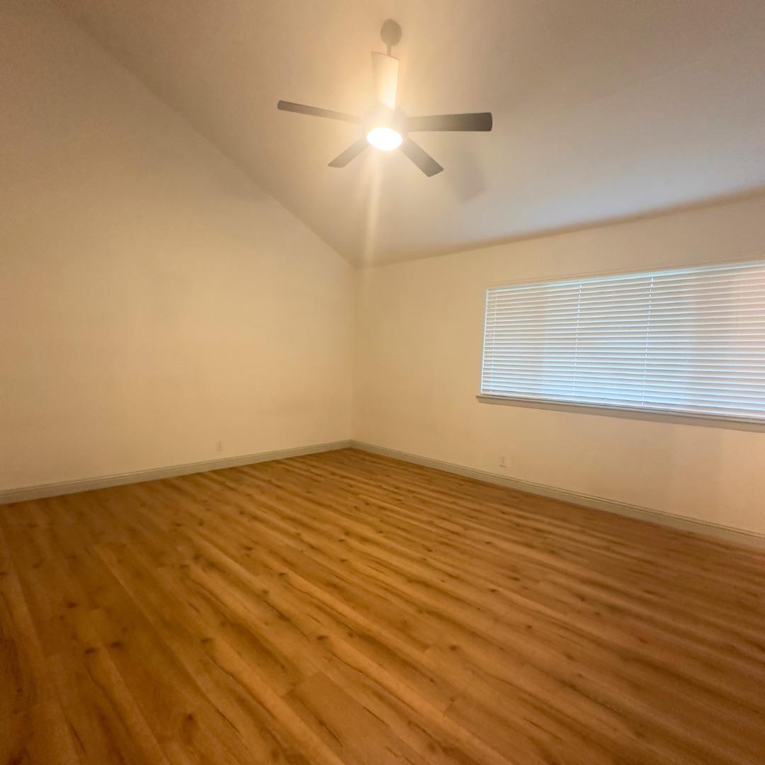504 Splitrock None Property Photo 9