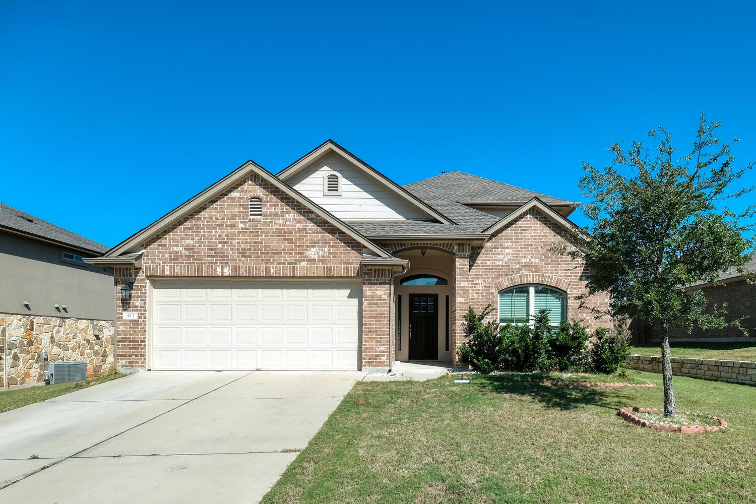 413 Alsatian Ln Property Photo 1