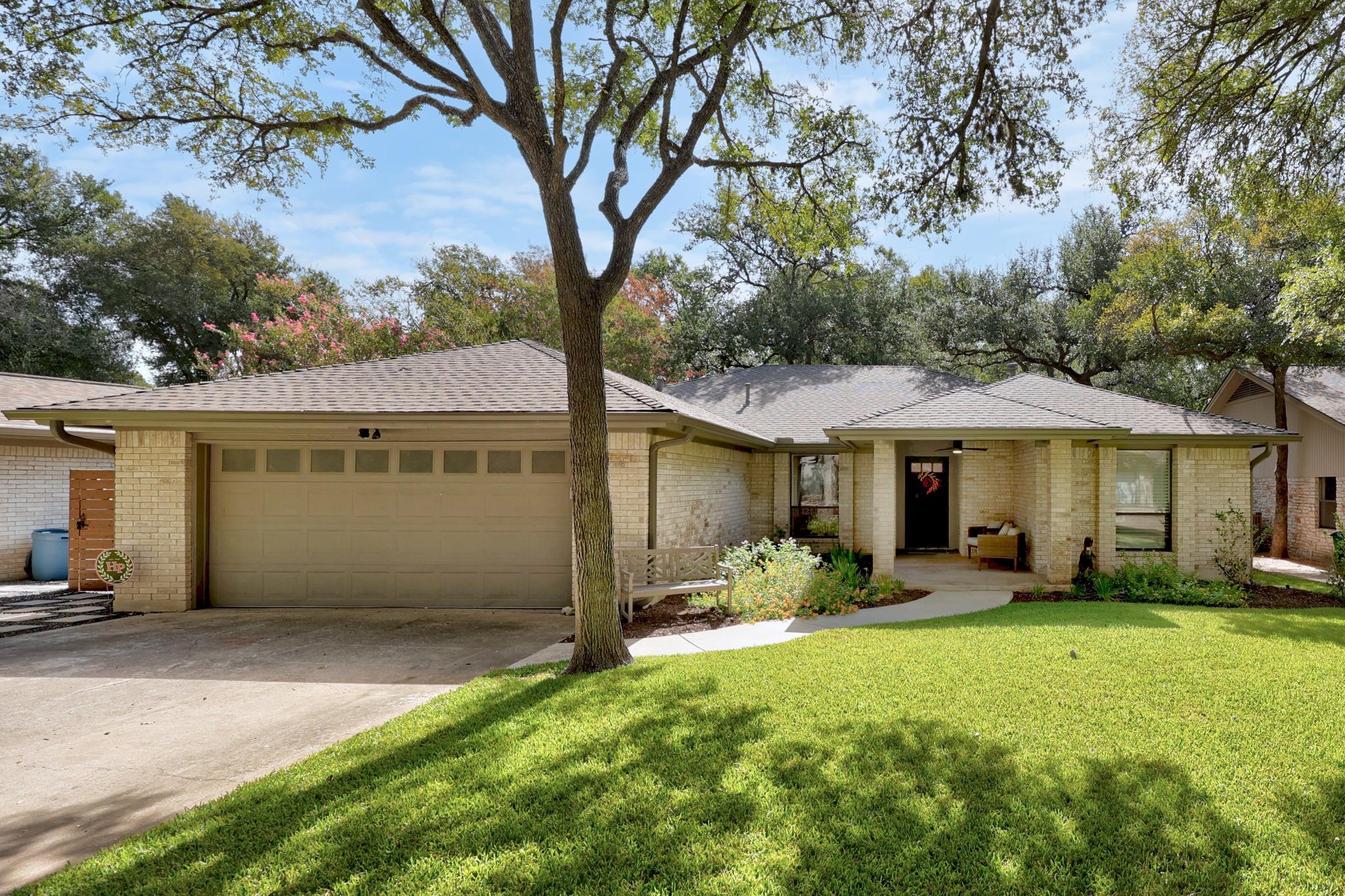 8601 Dorotha Ct Property Photo 1