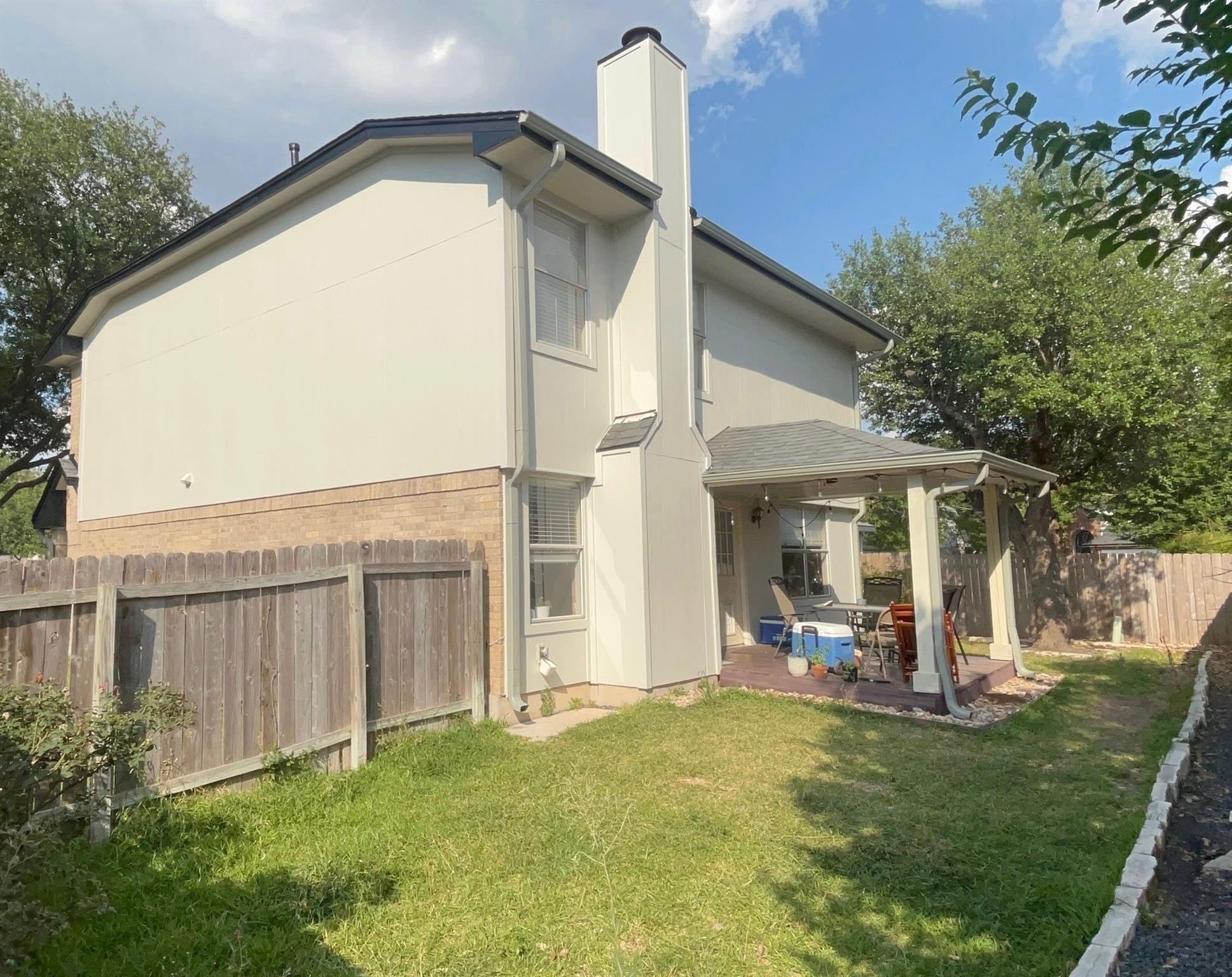3905 Lemos Dr Property Photo 3