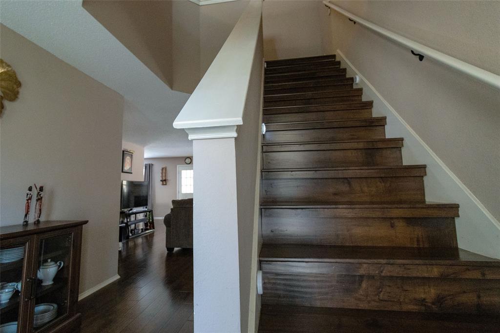 3905 Lemos Dr Property Photo 6