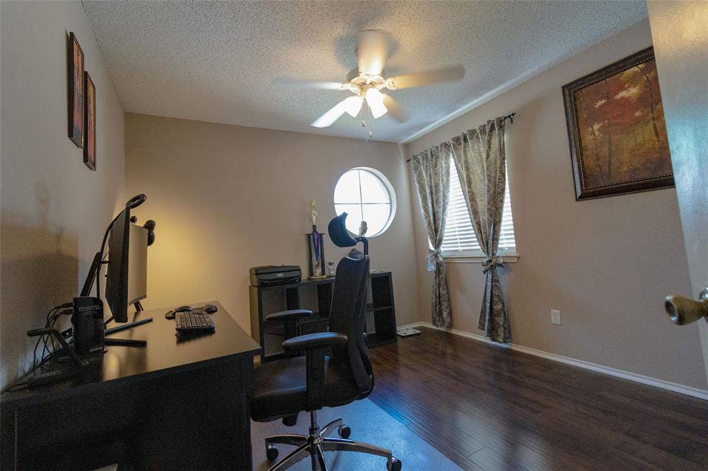 3905 Lemos Dr Property Photo 22