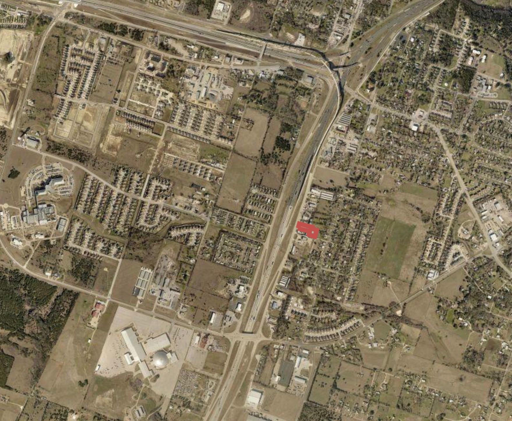 2020 S Interstate 35 None Property Photo 5