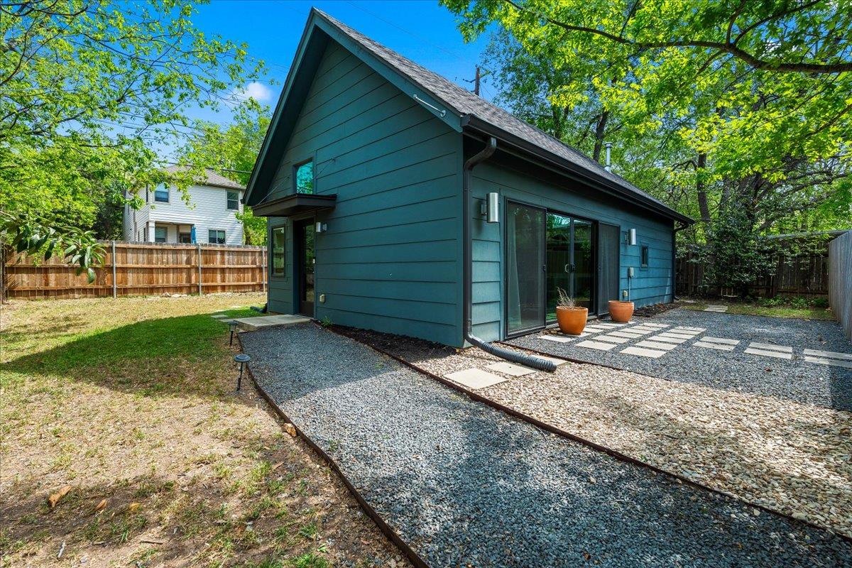 1808 Forest Hill Dr None Property Photo 1