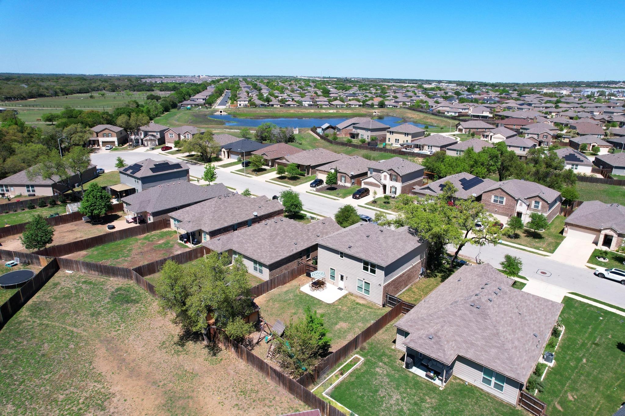 109 Thrasher Cv Property Photo 31