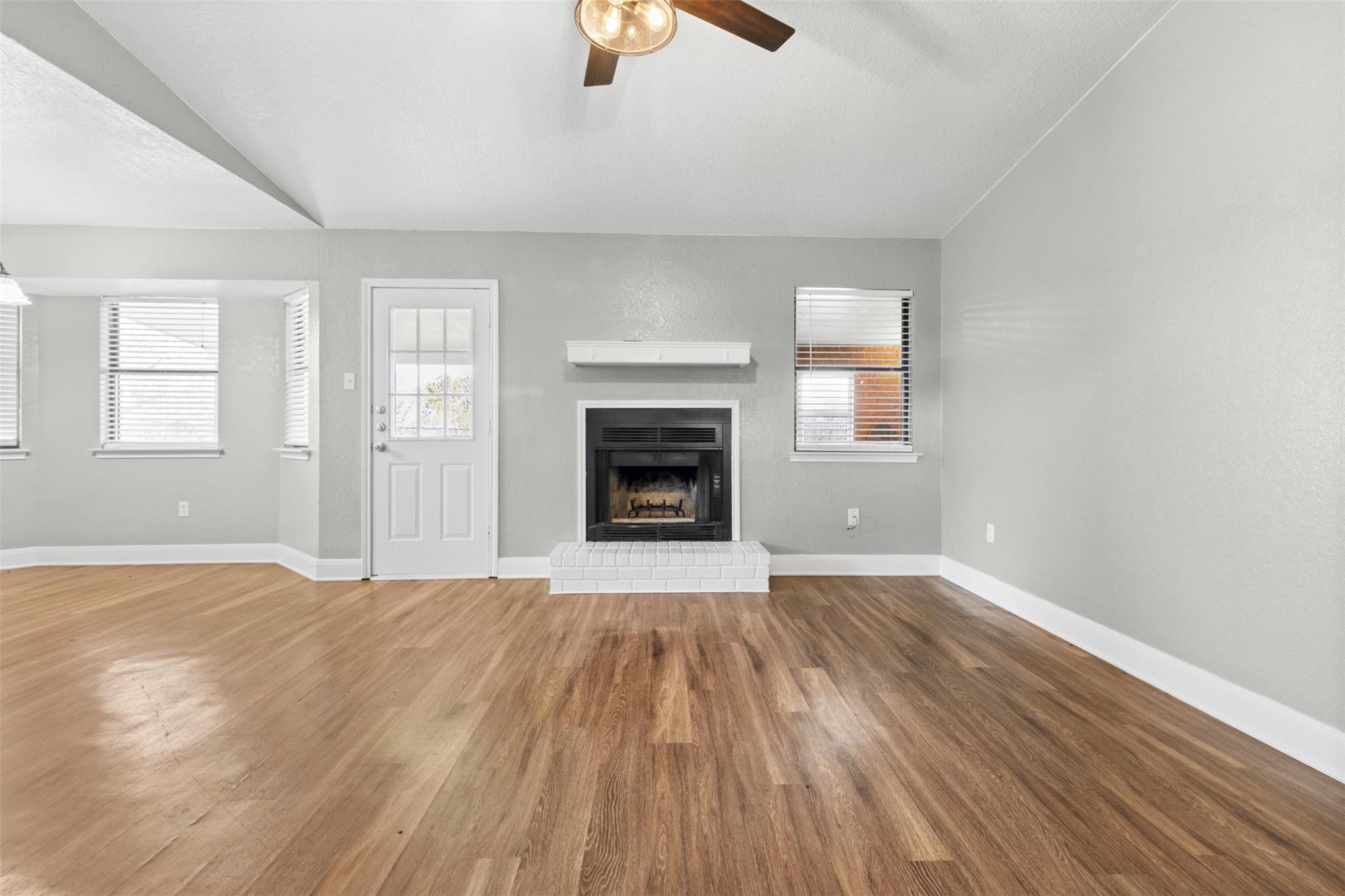 130 Jordan Loop Property Photo 6