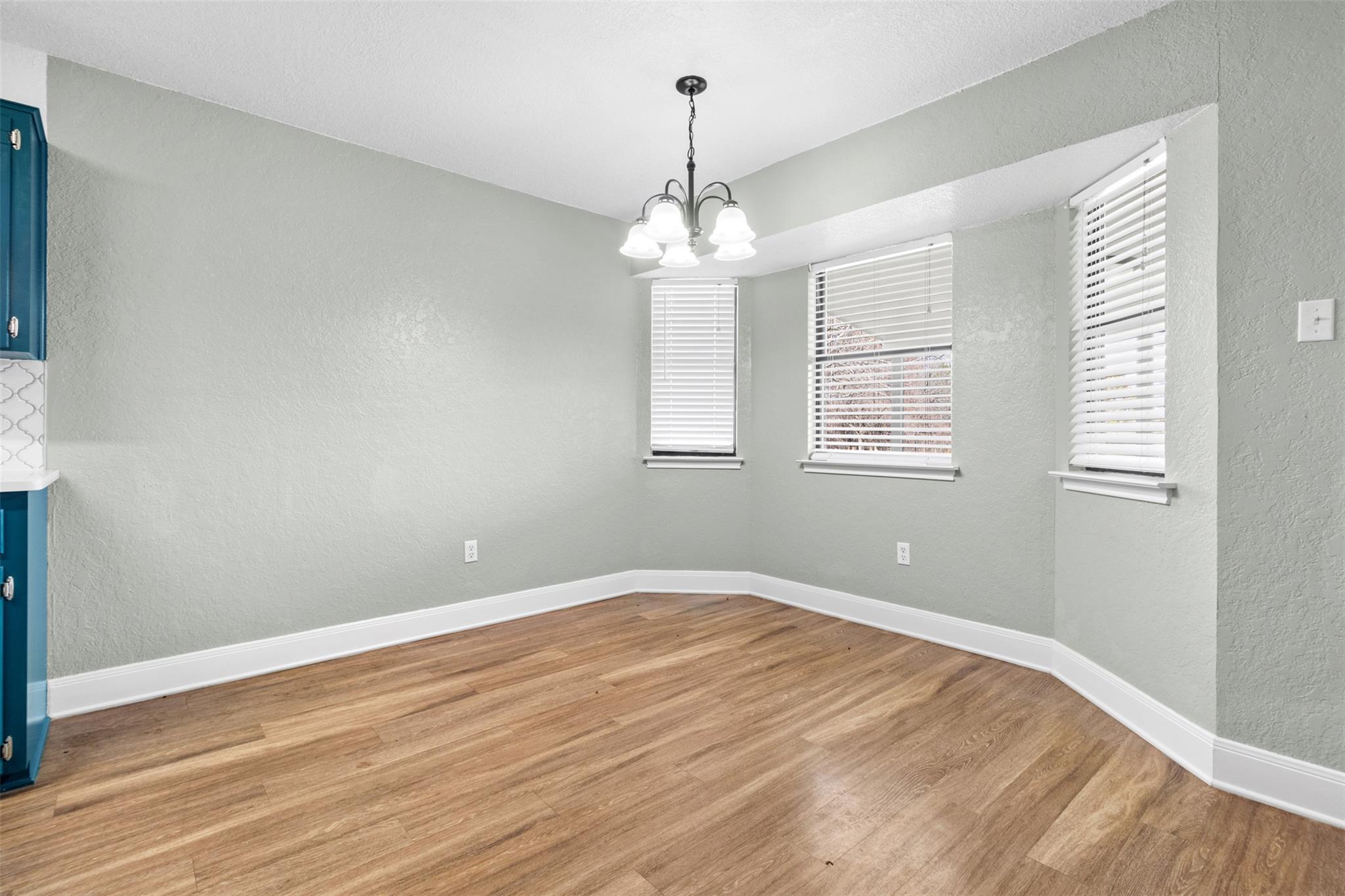 130 Jordan Loop Property Photo 8