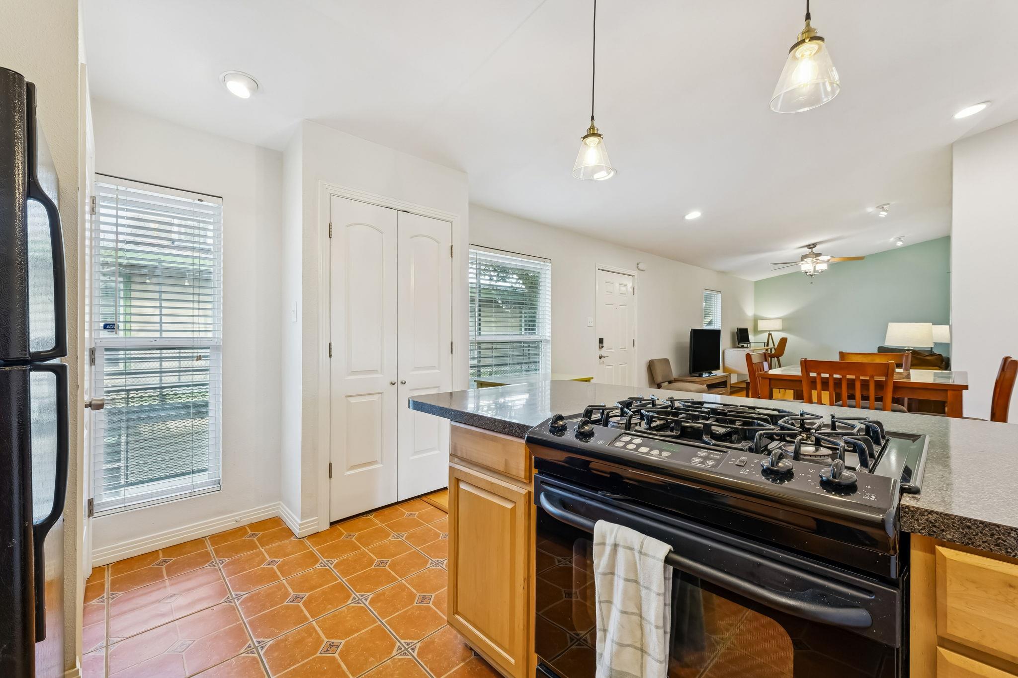 2021 Bluebonnet Ln #210 Property Photo 2