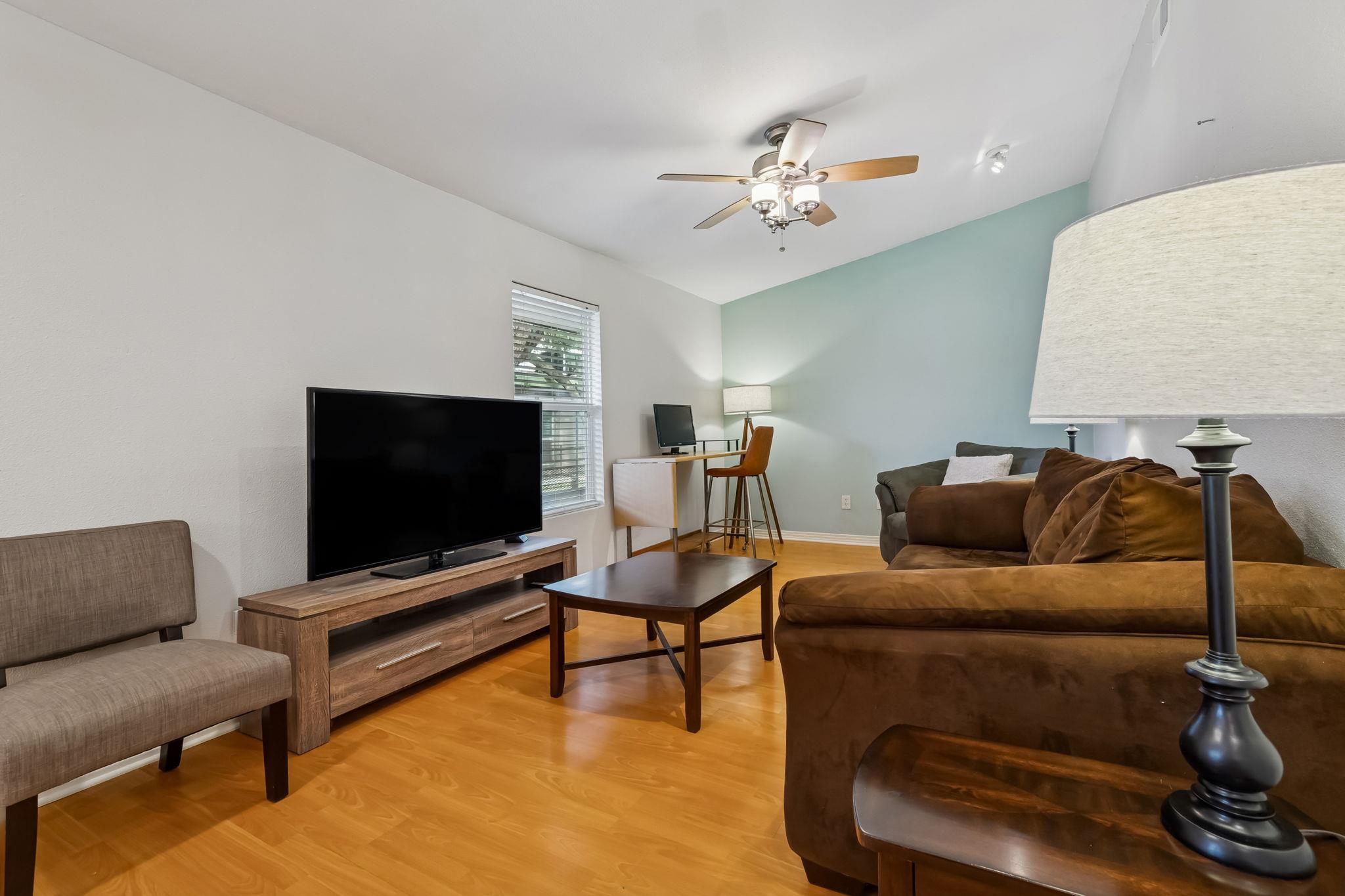 2021 Bluebonnet Ln #210 Property Photo 5