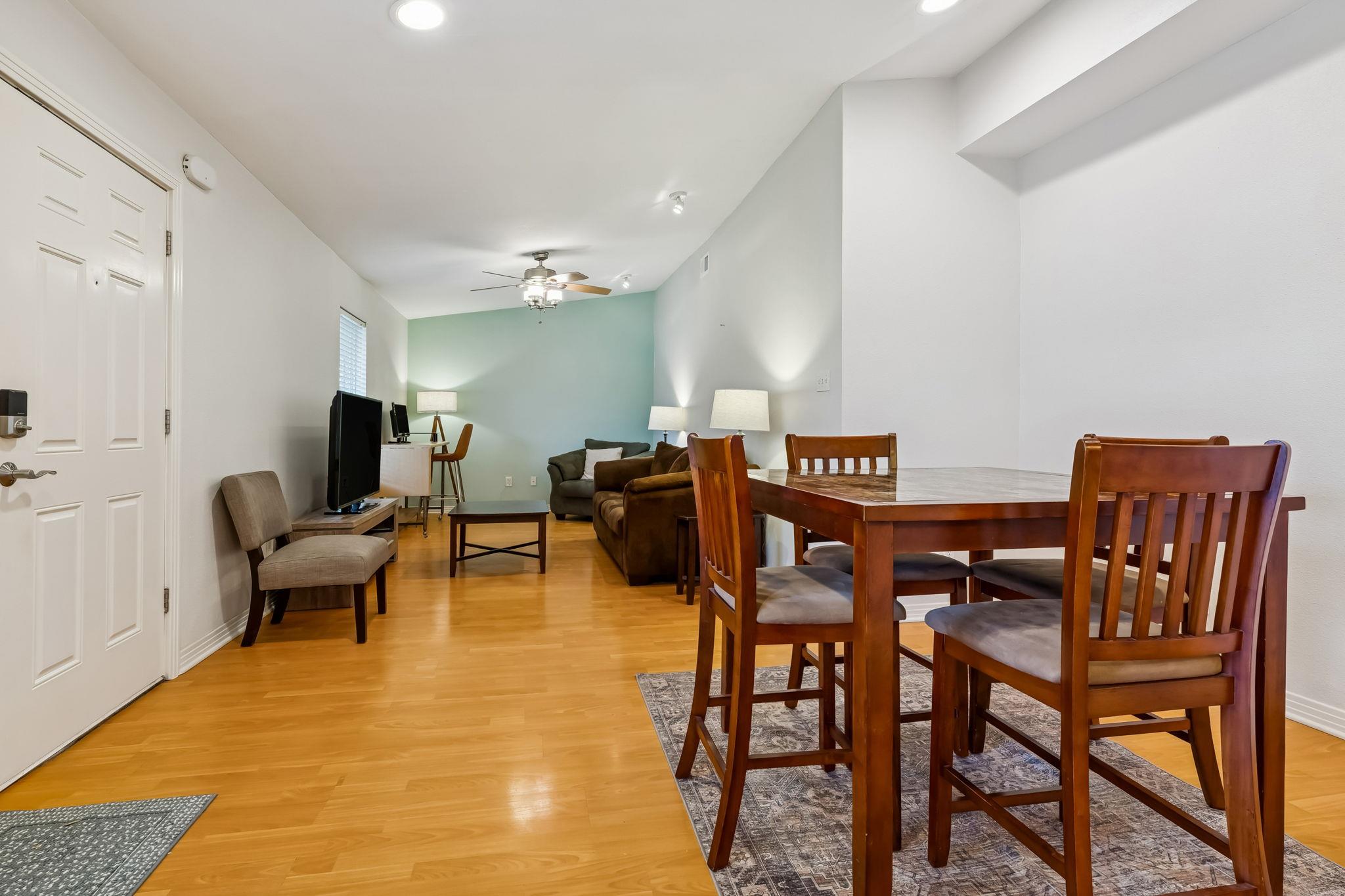 2021 Bluebonnet Ln #210 Property Photo 9