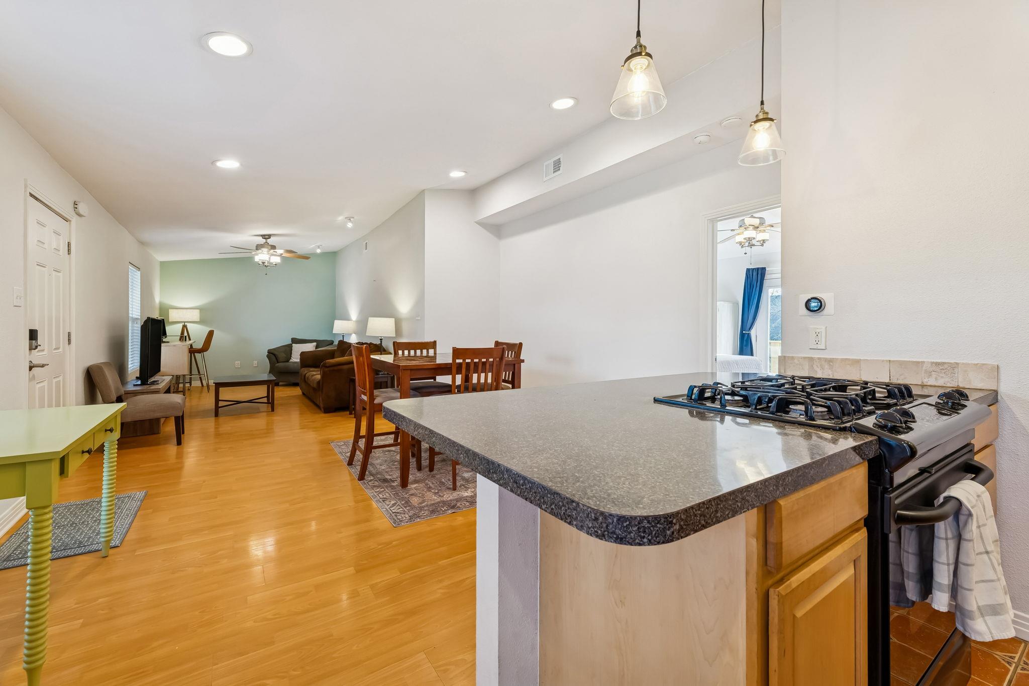 2021 Bluebonnet Ln #210 Property Photo 10