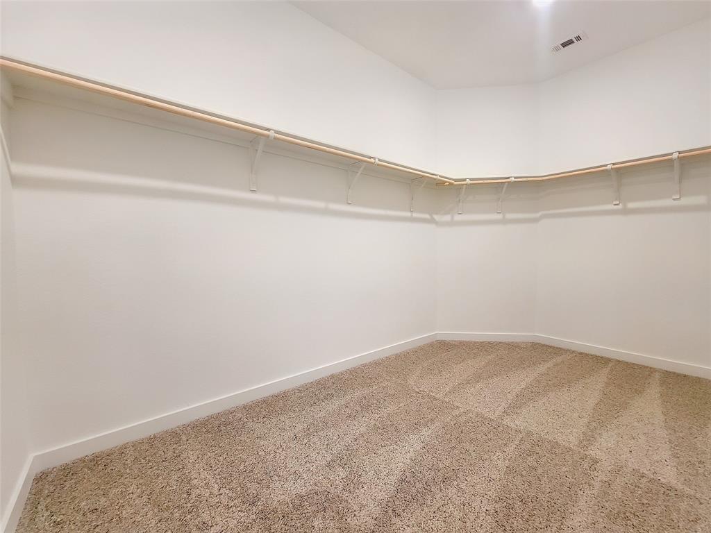 7501 Wheatgrass Path Property Photo 11