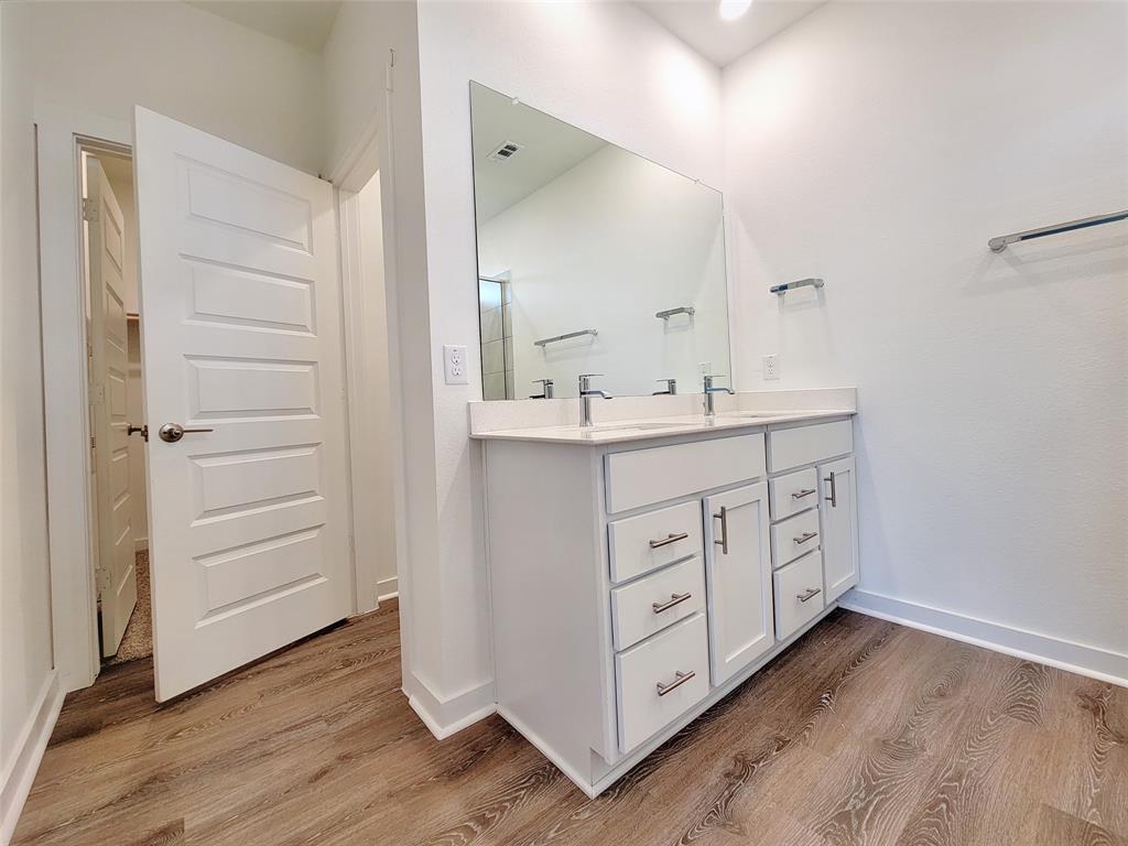 7501 Wheatgrass Path Property Photo 13