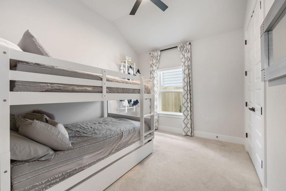 16705 Adoro Dr Property Photo 23