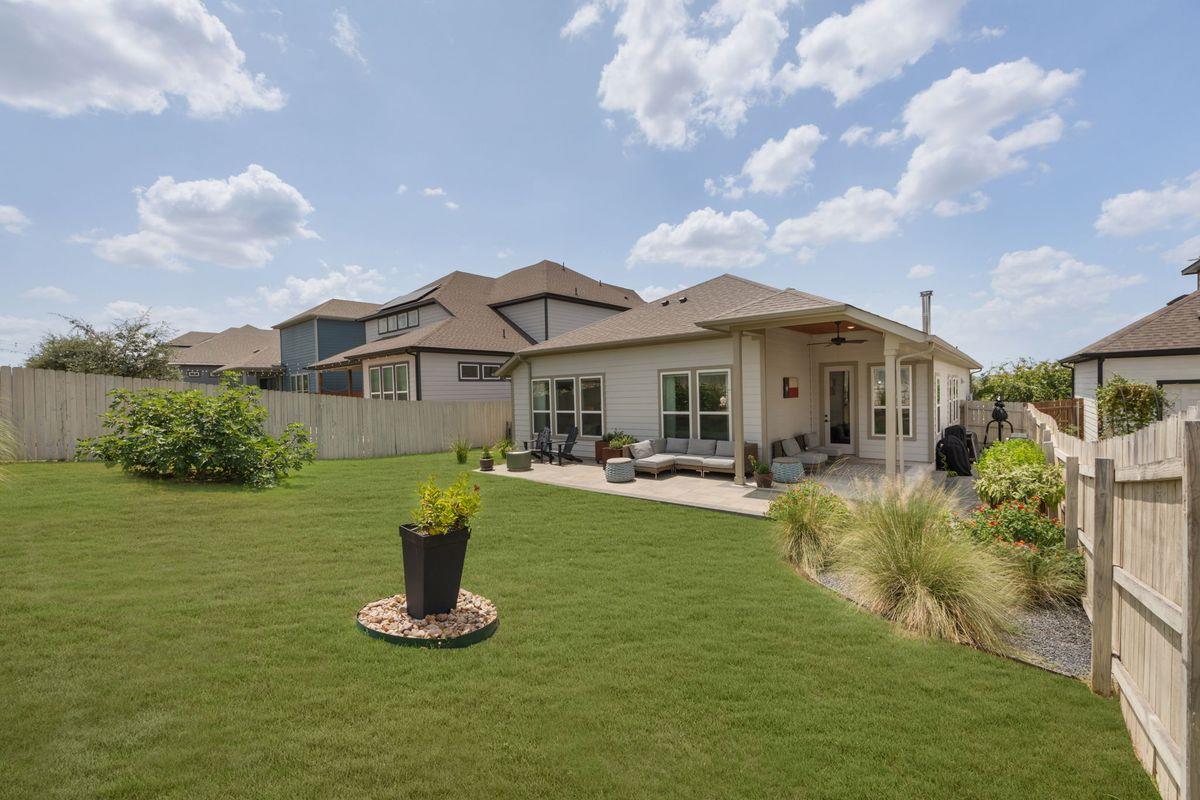 16705 Adoro Dr Property Photo 27