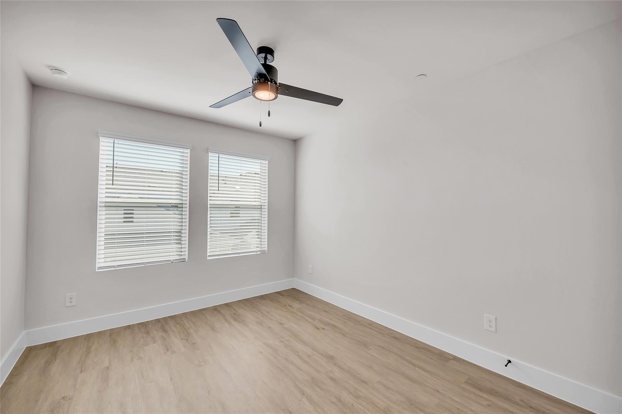 9312 Curious Squirrel St Property Photo 18