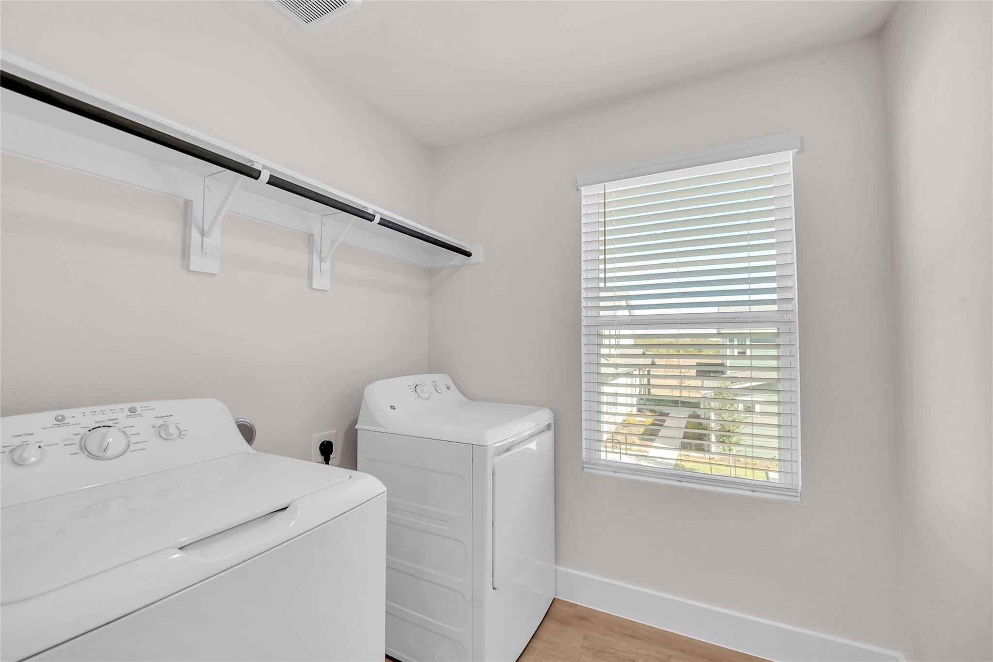 9312 Curious Squirrel St Property Photo 22