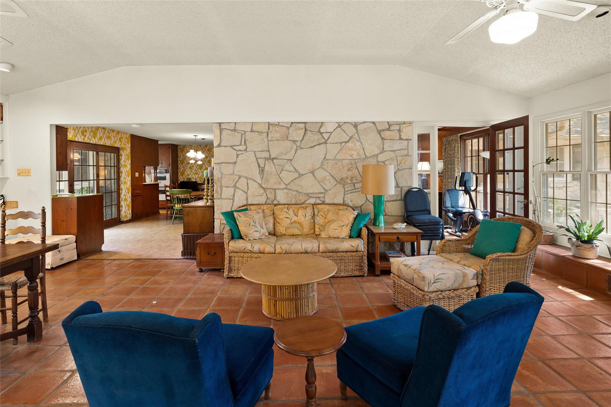 4101 Spicewood Springs Rd Property Photo 18