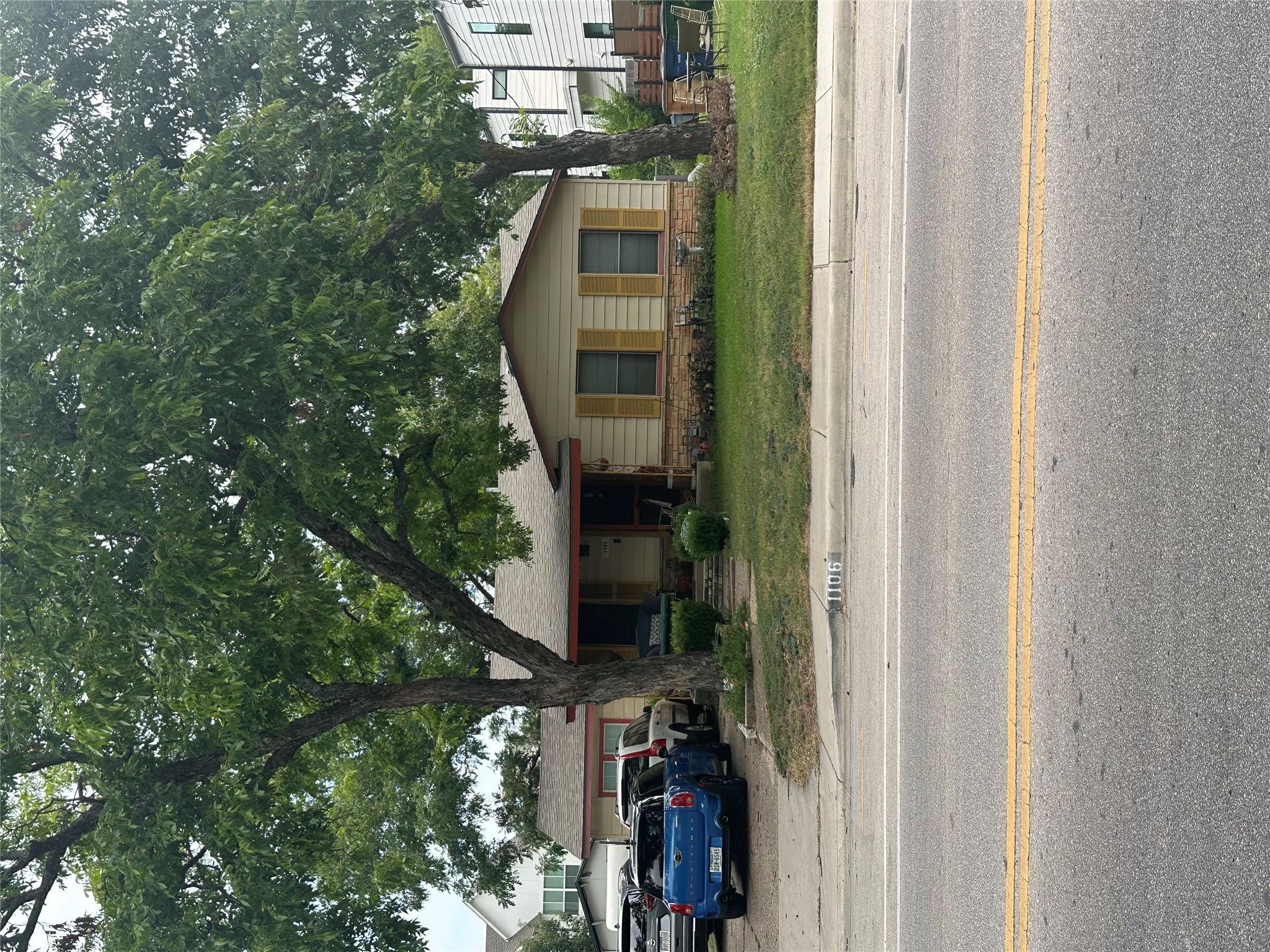 1106 Justin Ln Property Photo 1