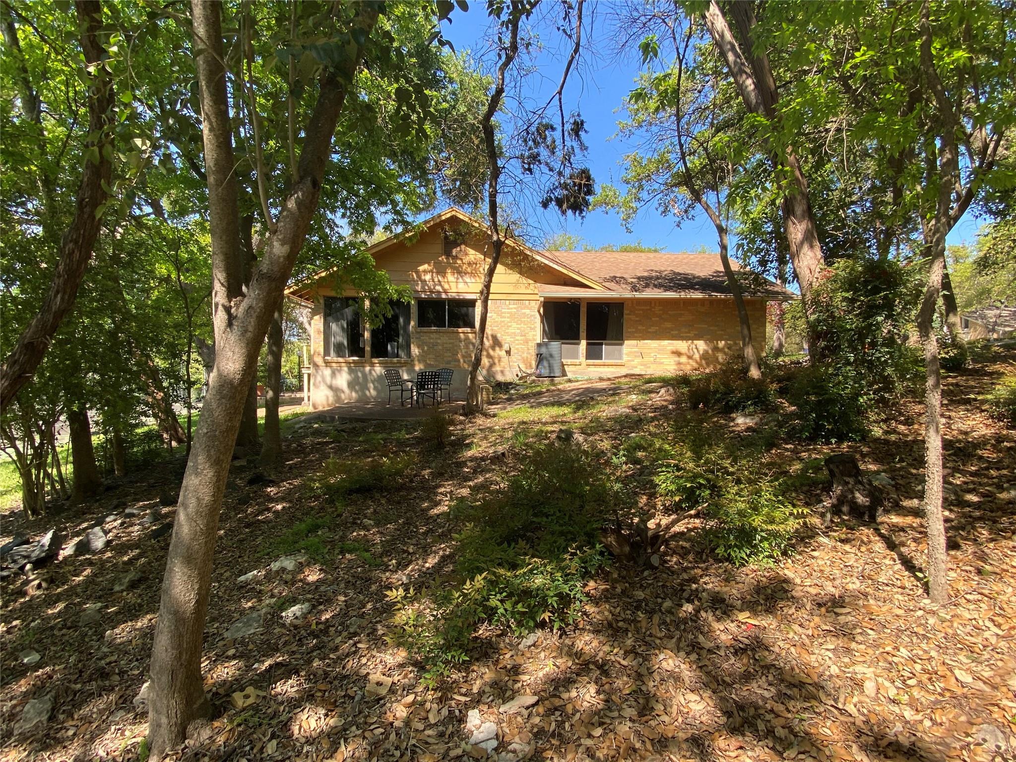 8910 Wildridge Dr Property Photo 10