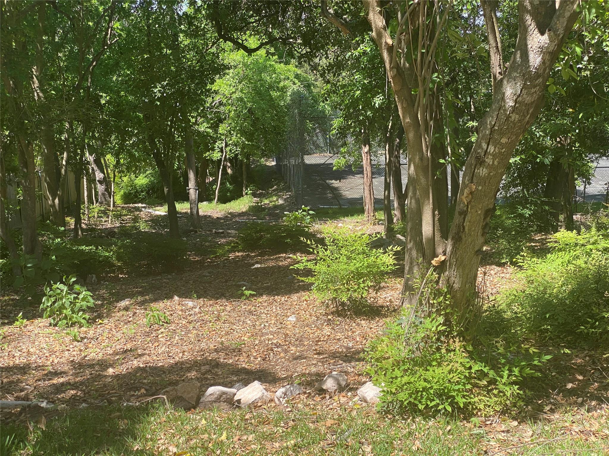 8910 Wildridge Dr Property Photo 16
