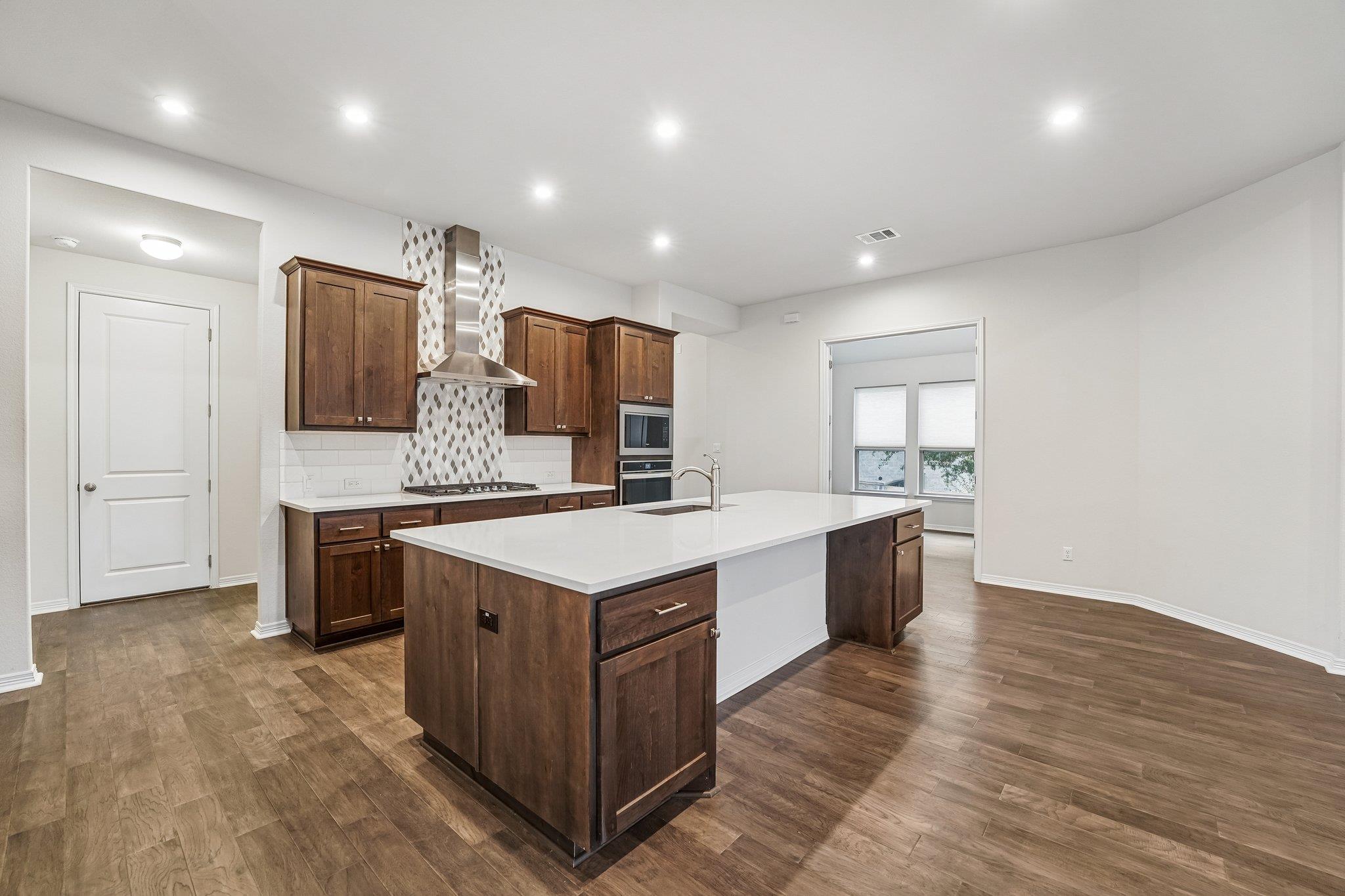 207 Mineral River Loop Property Photo 1
