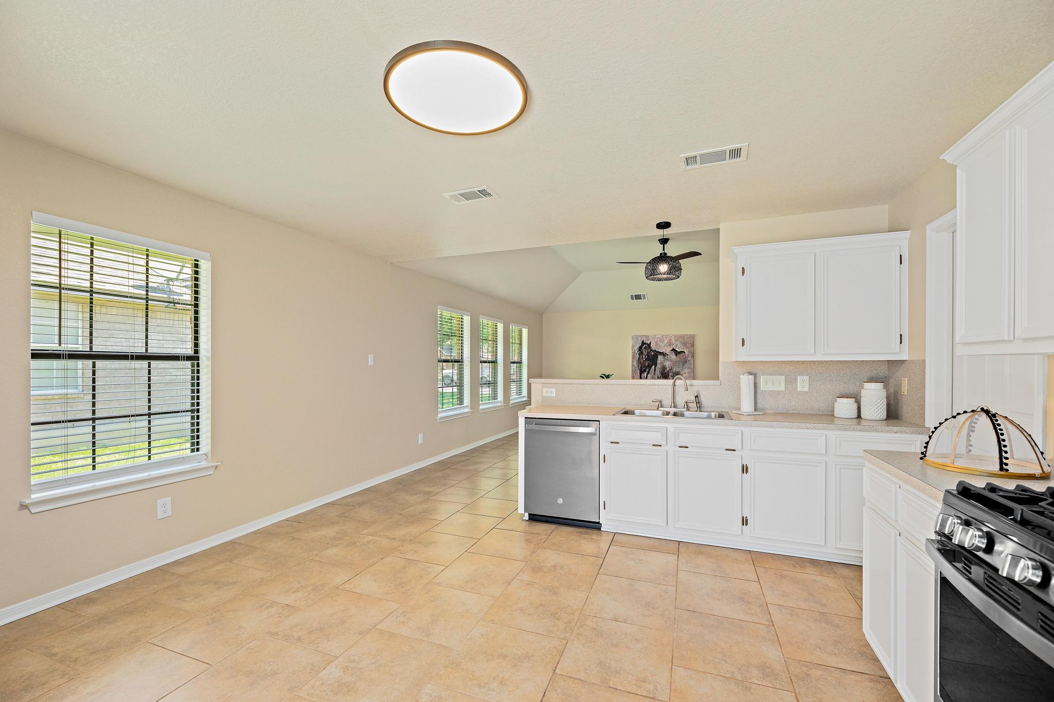 111 Stephen Ln Property Photo 11