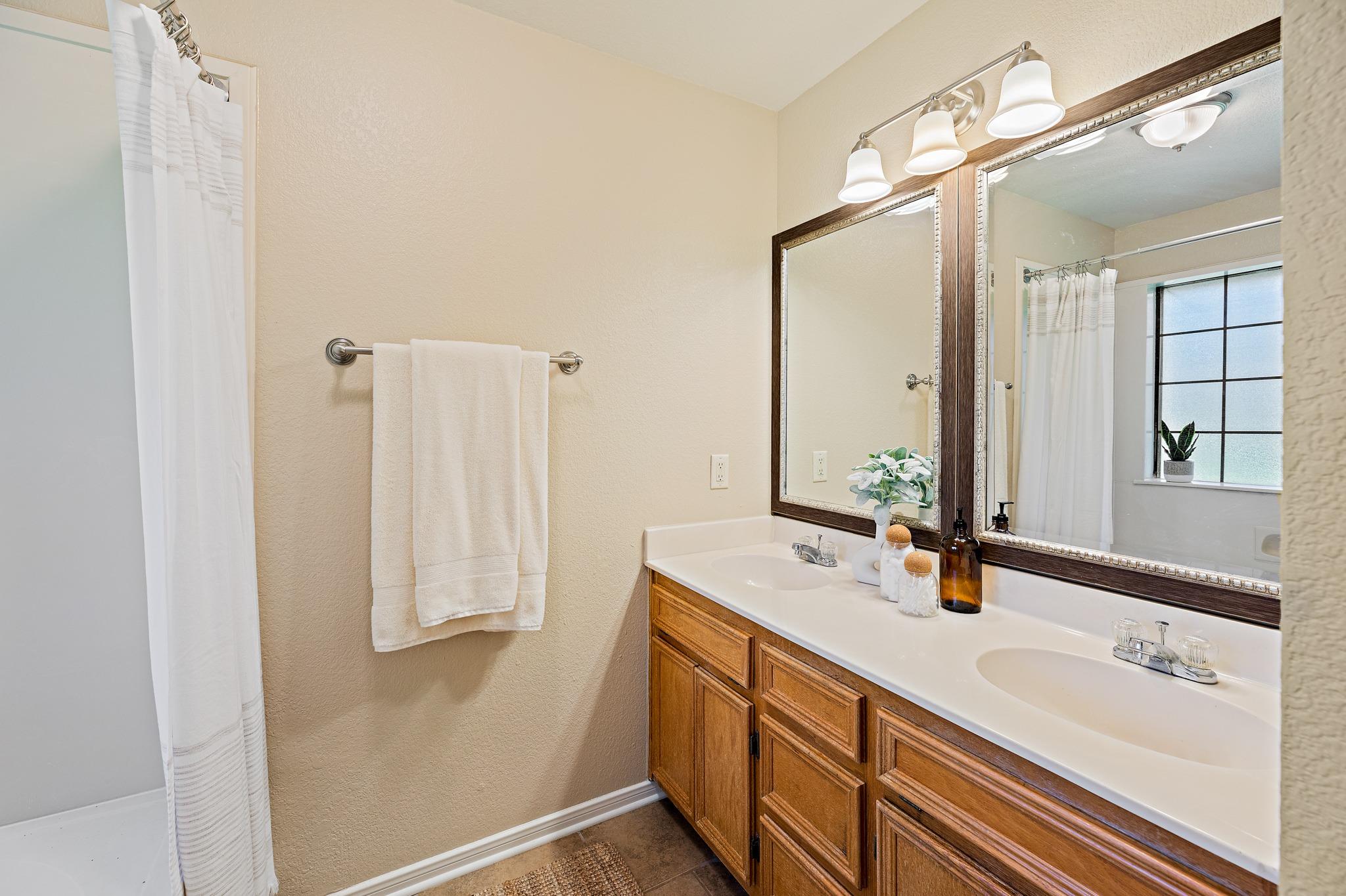 111 Stephen Ln Property Photo 18