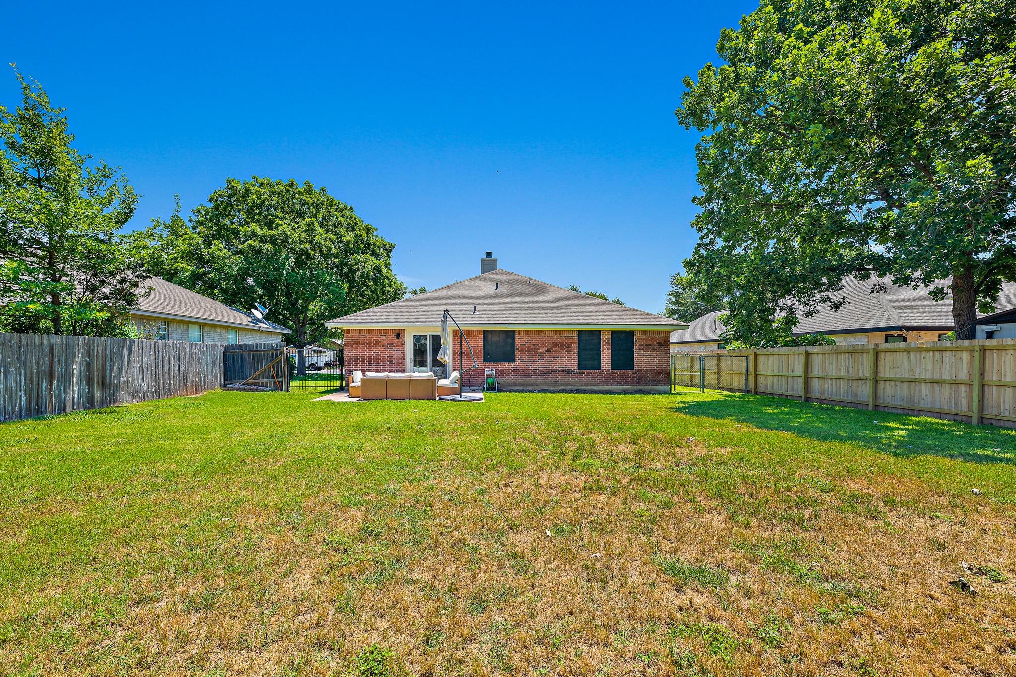 111 Stephen Ln Property Photo 28