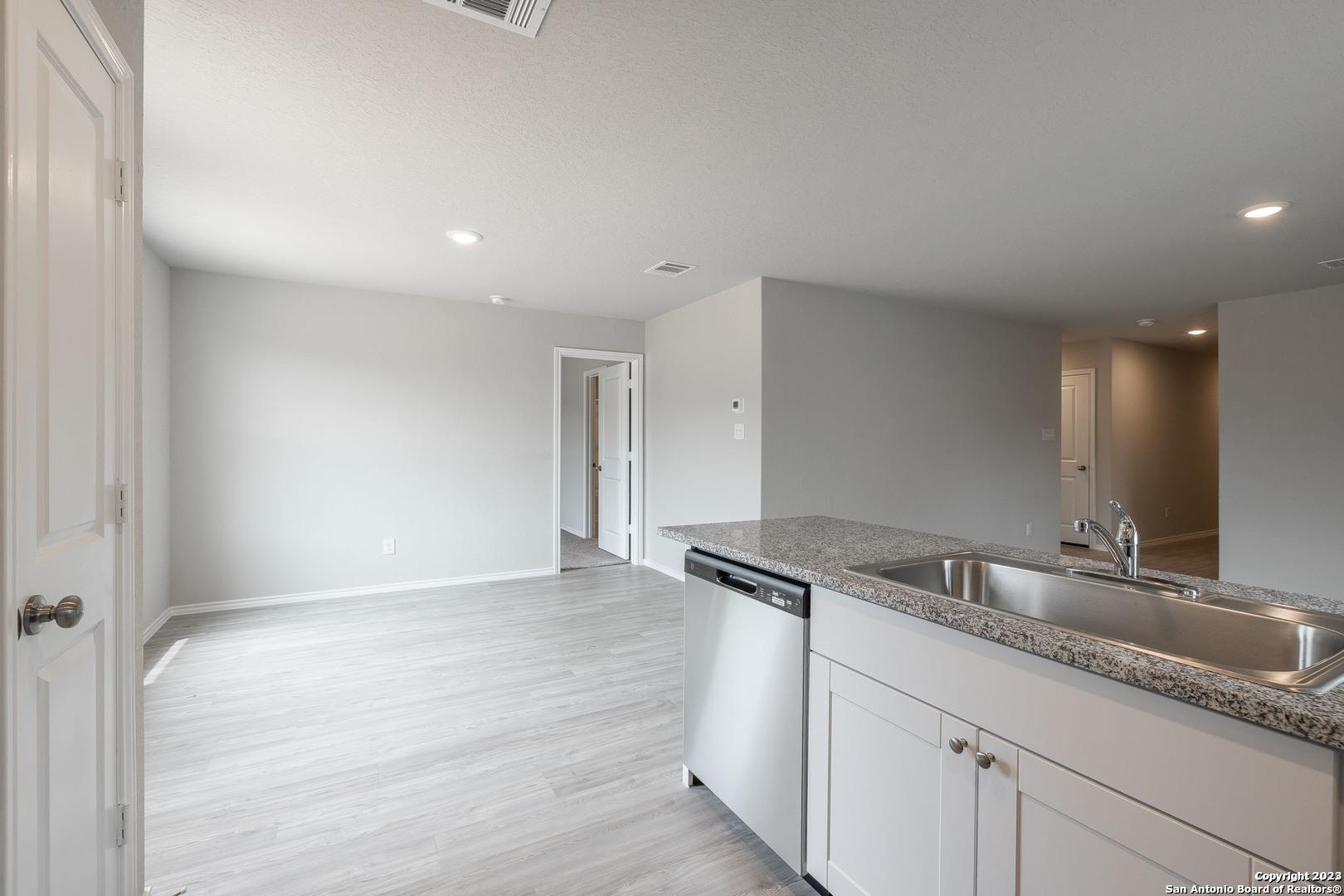 2614 Pechora Pipit None Property Photo 6