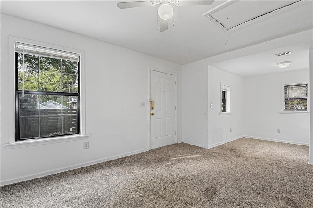 1105 E 3rd St #a Property Photo 12