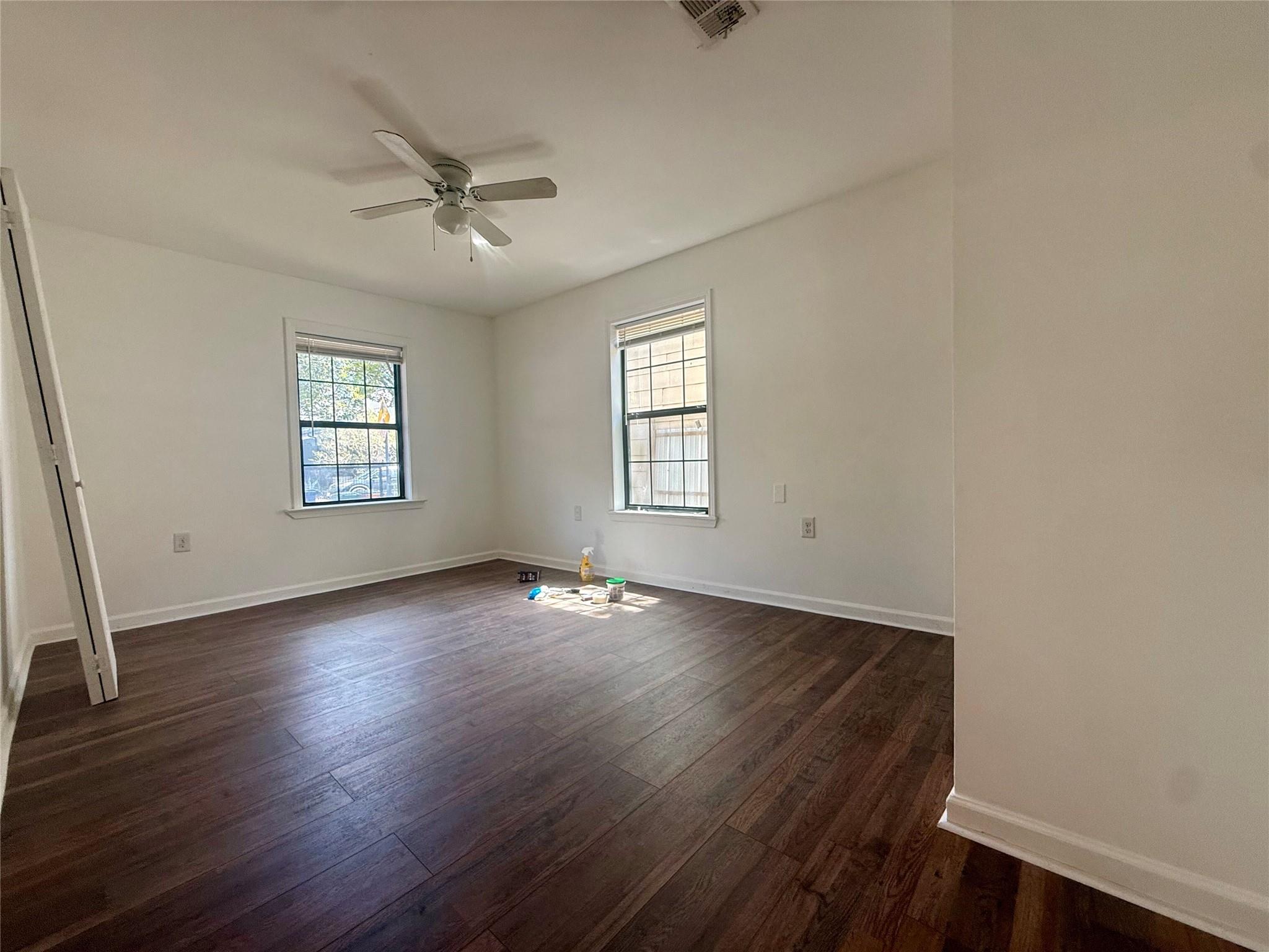 1105 E 3rd St #a Property Photo 13