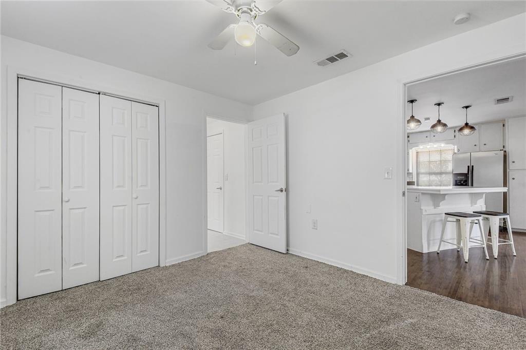 1105 E 3rd St #a Property Photo 21