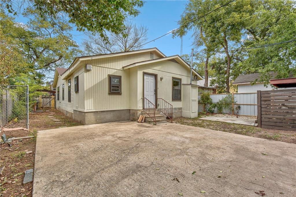 1105 E 3rd St #a Property Photo 23