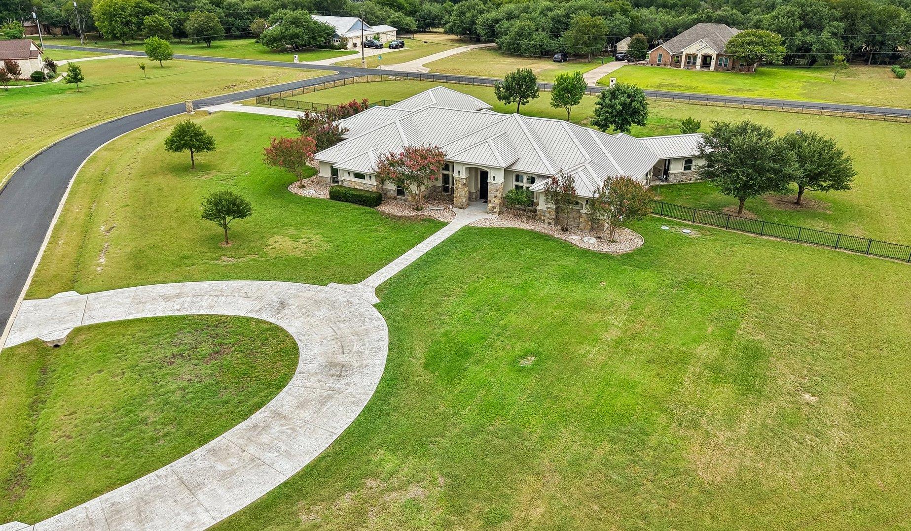 6258 Miller Ln Property Photo 1