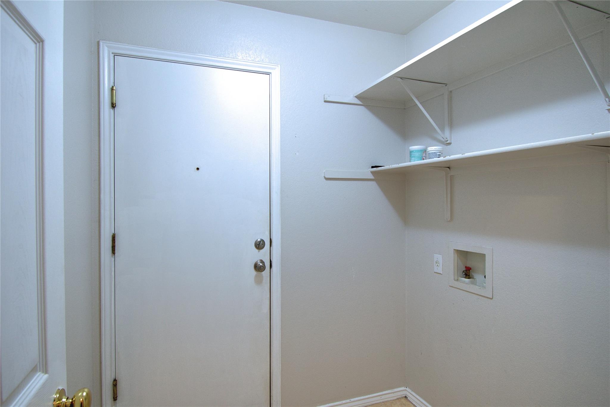 12217 Kilmartin Ln Property Photo 9