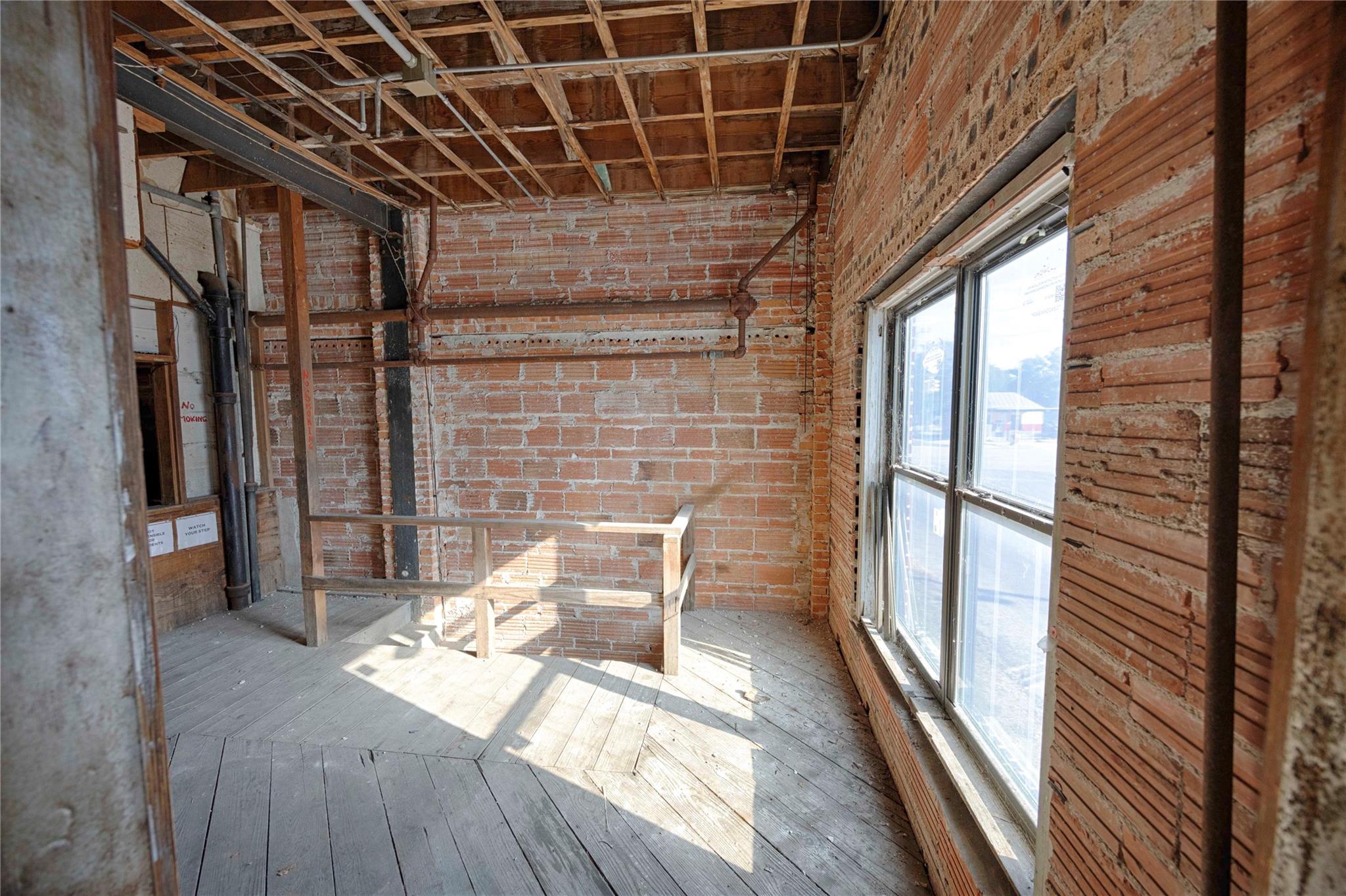 607 Lyons Ave Property Photo 19