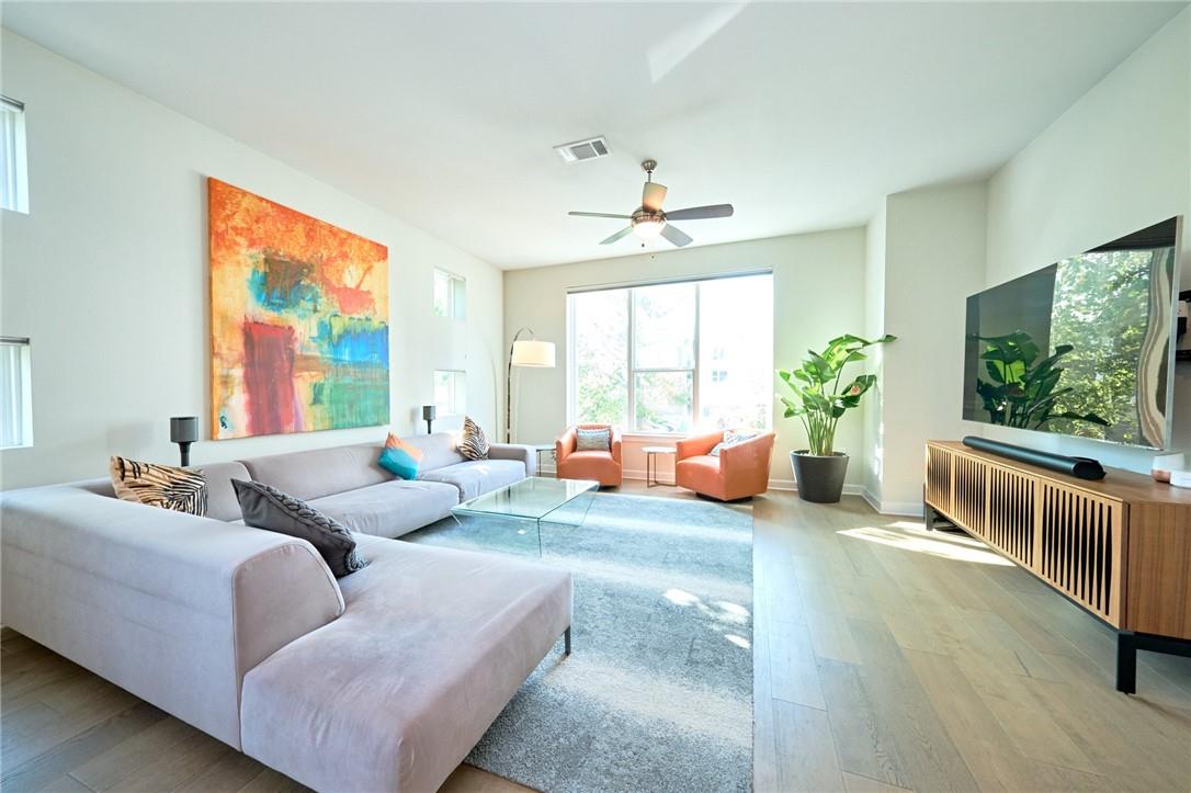 1411 Hyde St Property Photo