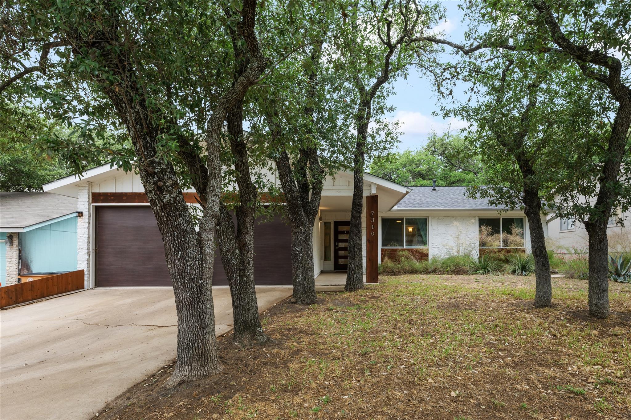7310 Broken Arrow Ln Property Photo