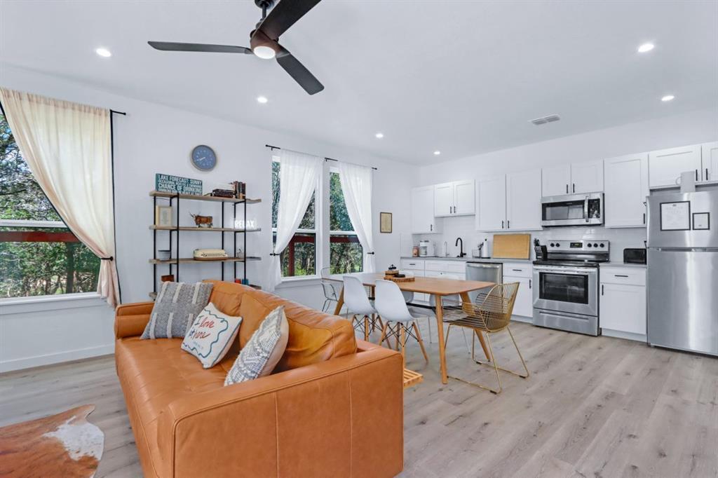 2076 Dry Creek Crk Property Photo 1
