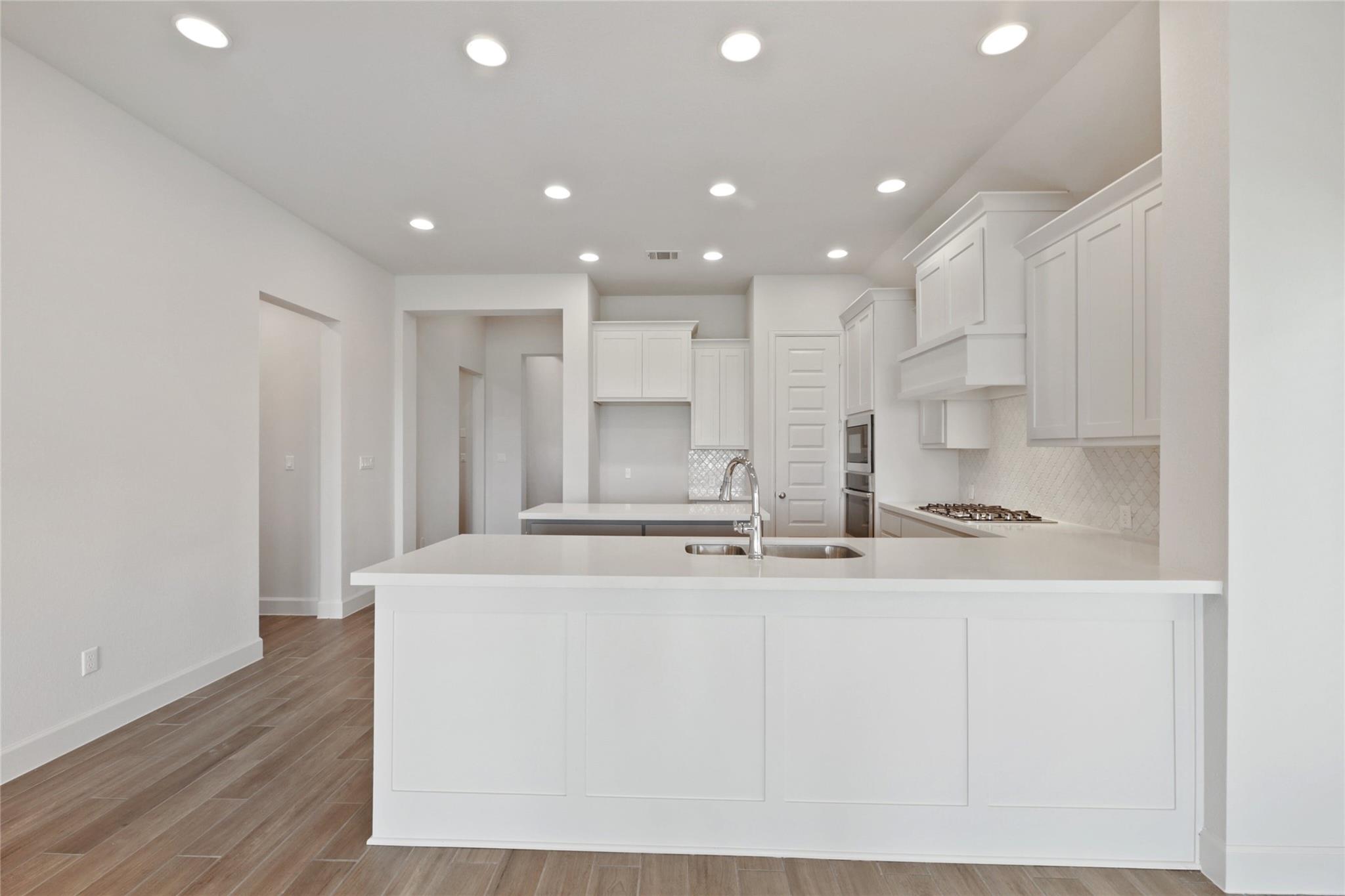 127 Plumbago Loop Property Photo 7