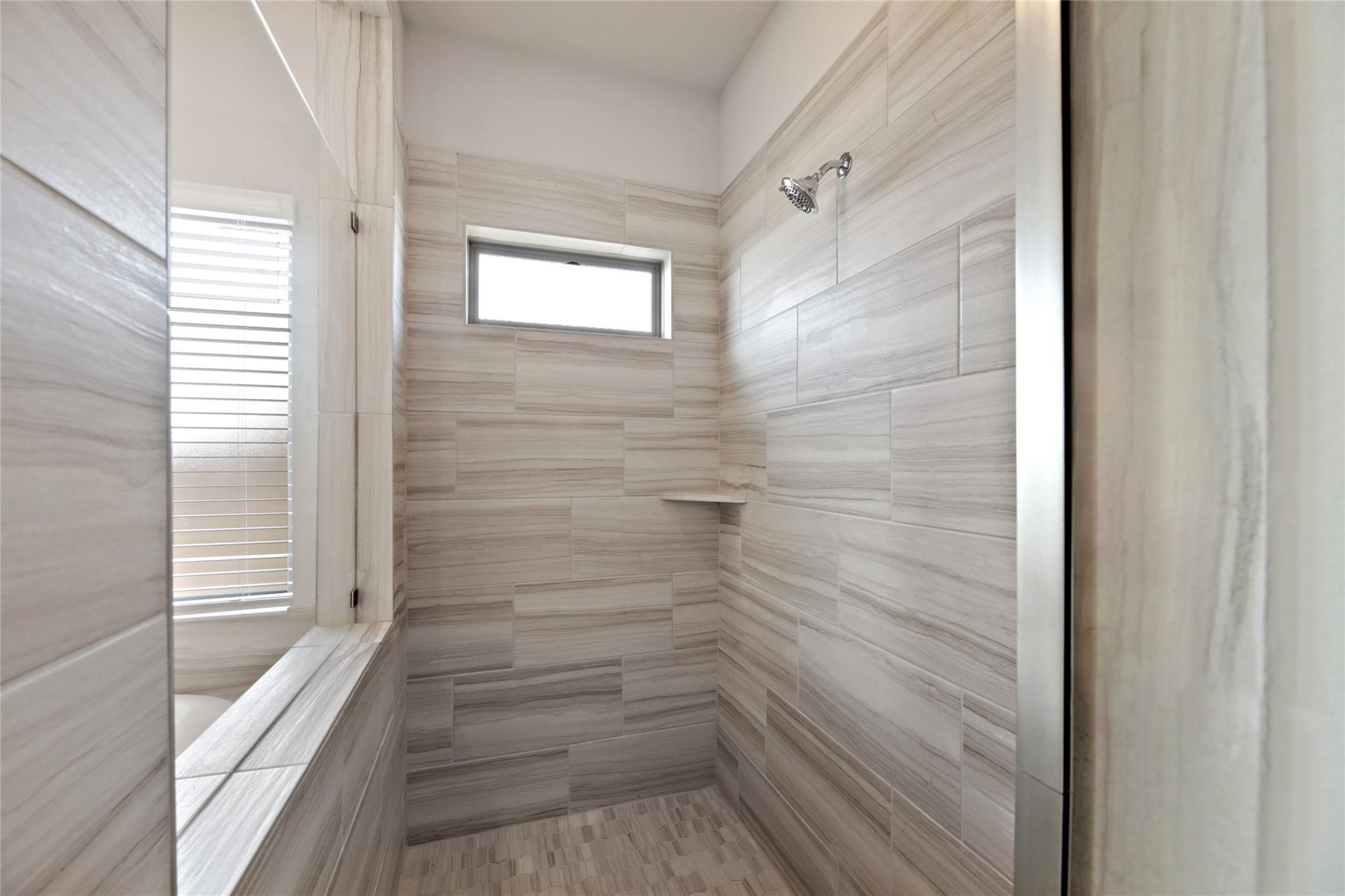 127 Plumbago Loop Property Photo 13