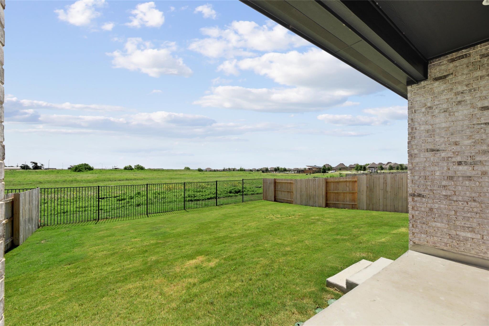 127 Plumbago Loop Property Photo 27