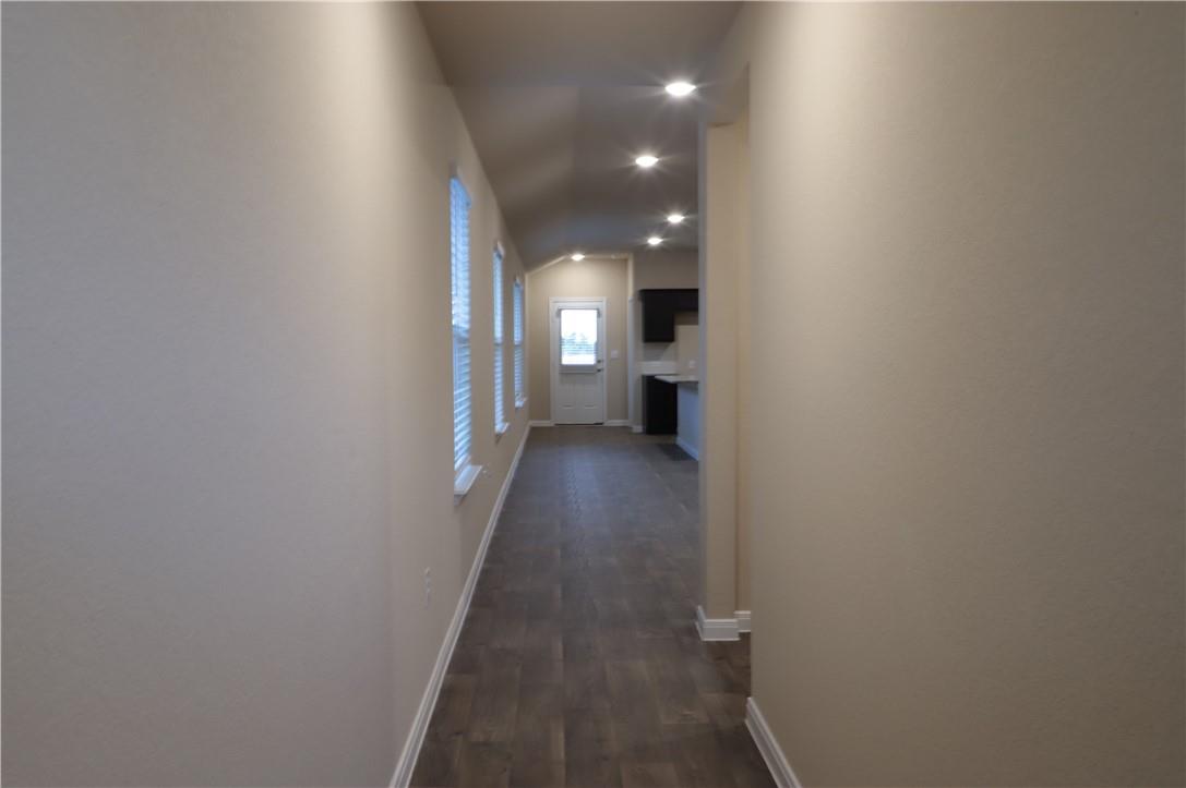 3004 Tweedy Trl Property Photo 6